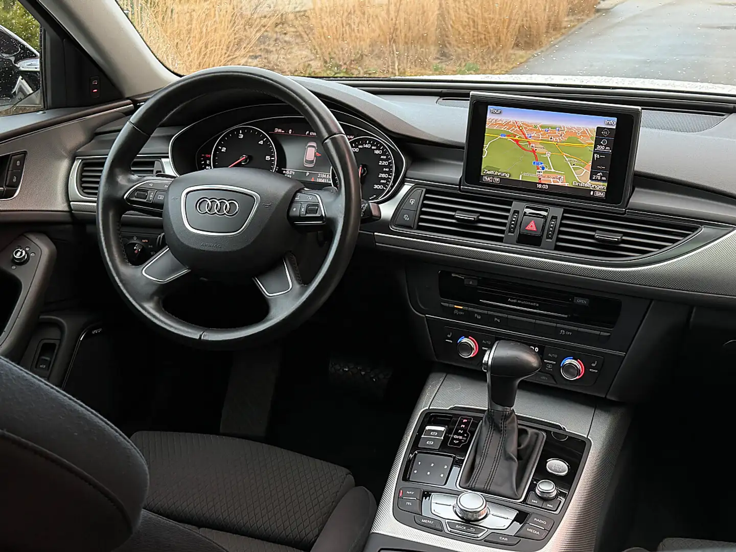 Audi A6 Avant 2,0 TDI // BOSE // S-Line // Panorama Weiß - 2
