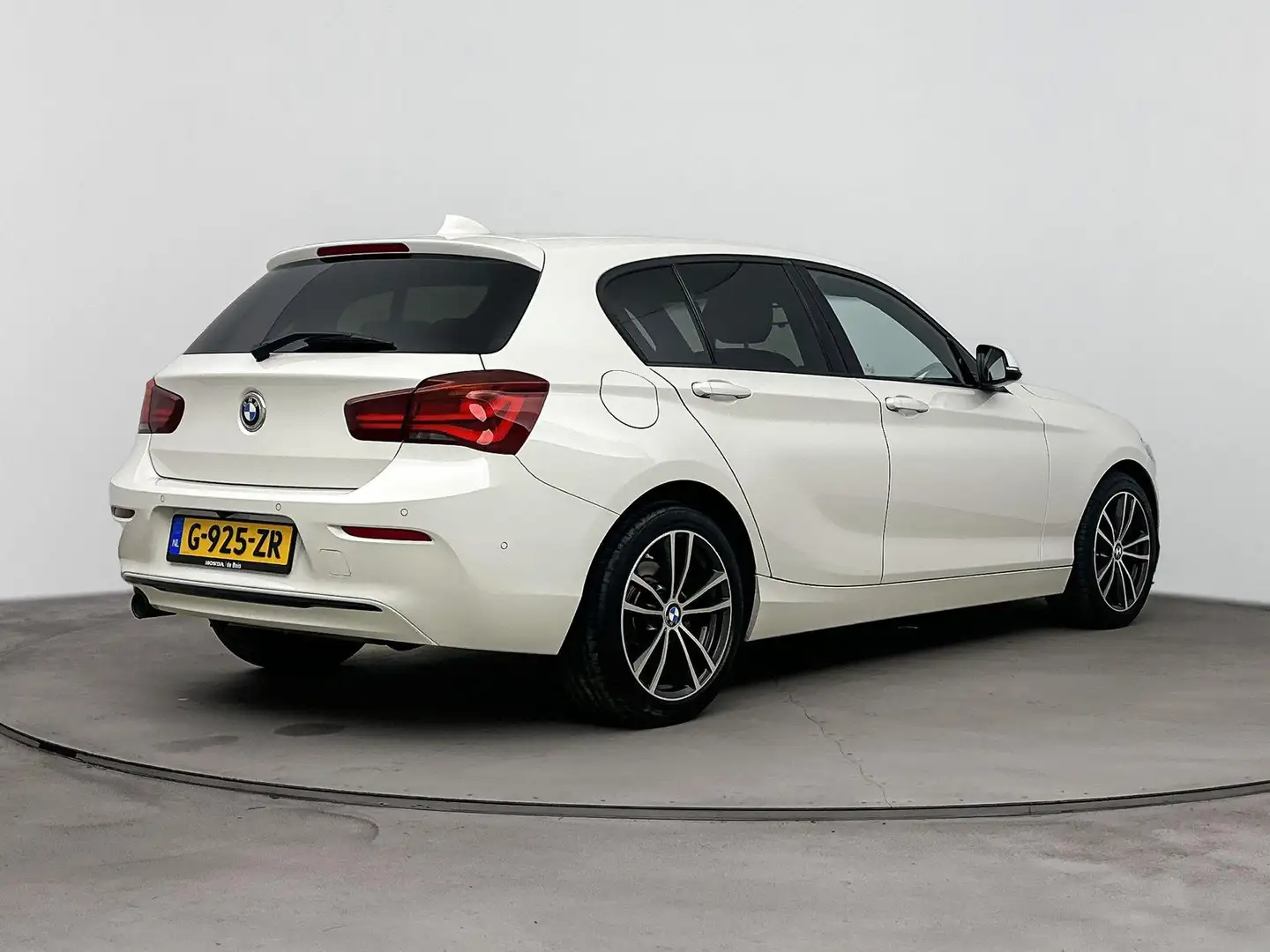 BMW 118 1-serie 118i Executive Aut. | Super Deal !!! | Lee Wit - 2