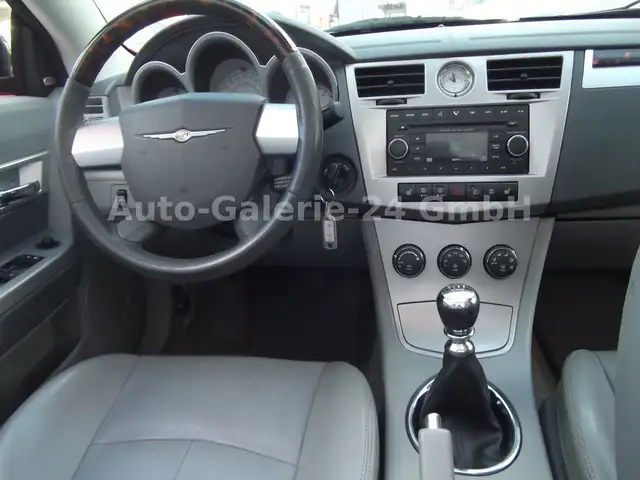 Chrysler Sebring view 13