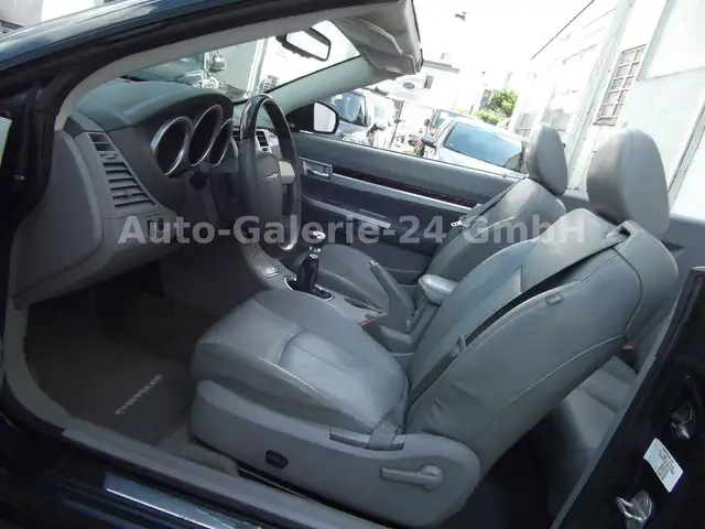 Chrysler Sebring view 9