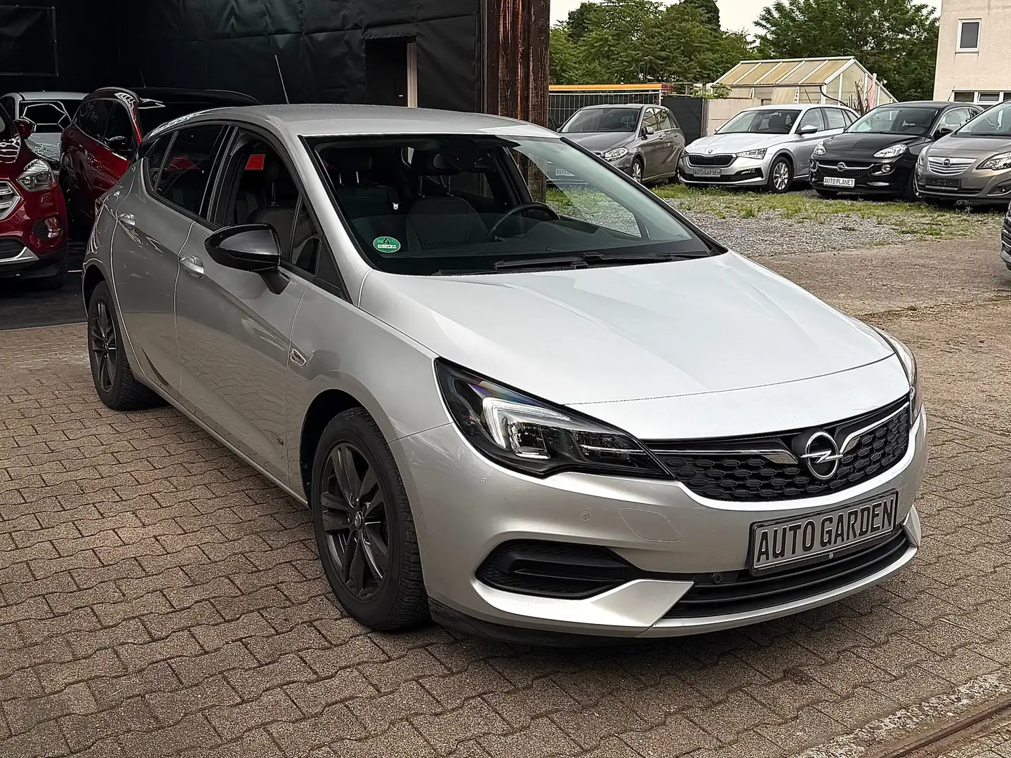 Opel Astra 1.2 Turbo Design & Tech Start/Stop Zilver - 1