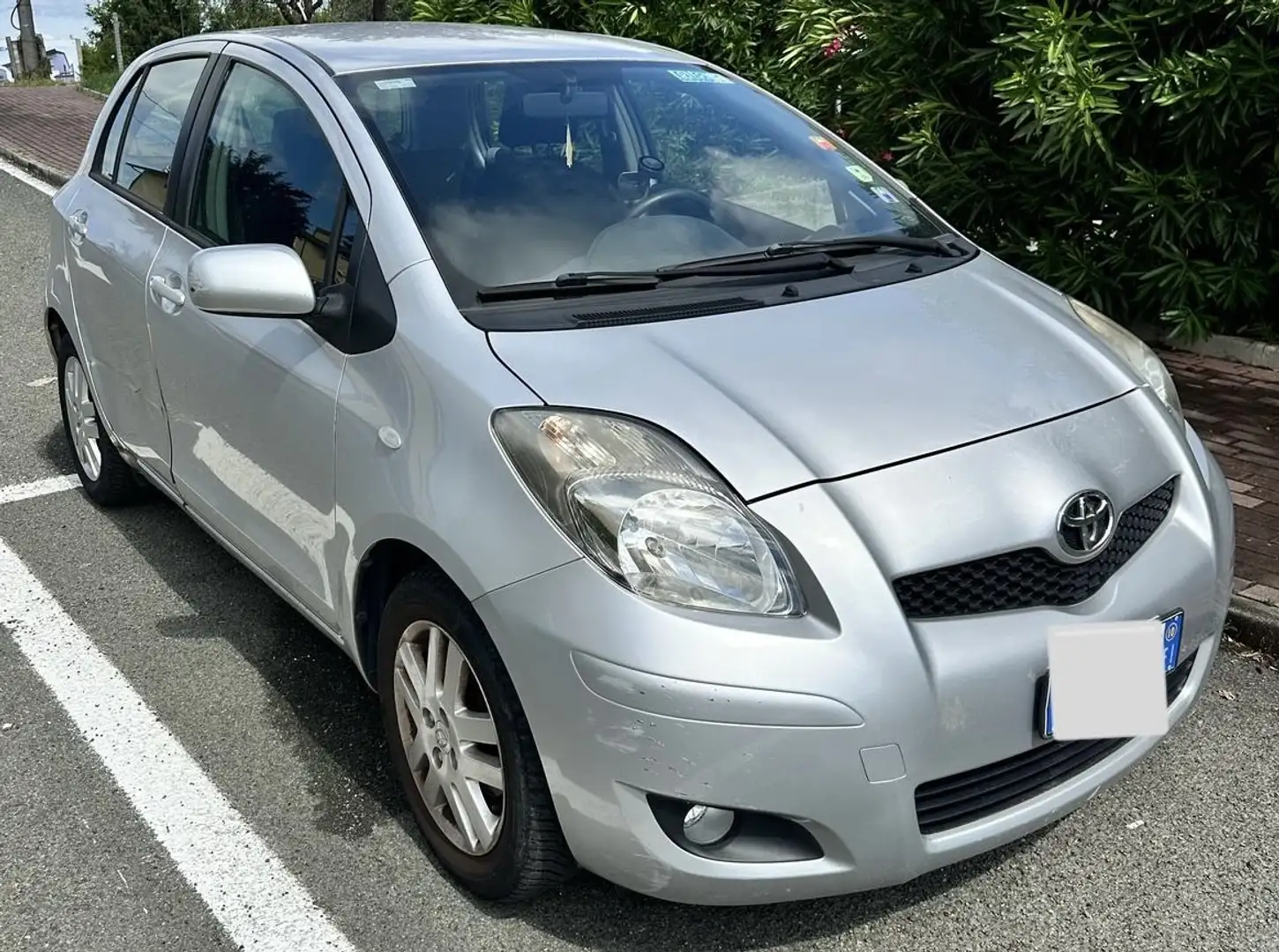 Toyota Yaris 1.33 VVT-i Multi Mode Executive - 1