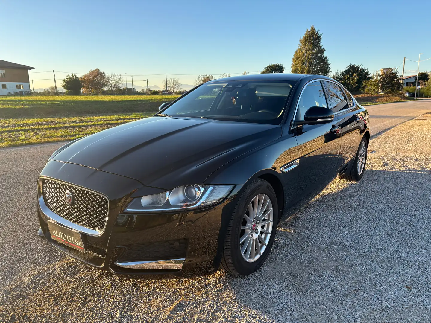Jaguar XF XF II Berlina 2.0d Prestige edition 180cv auto Nero - 1