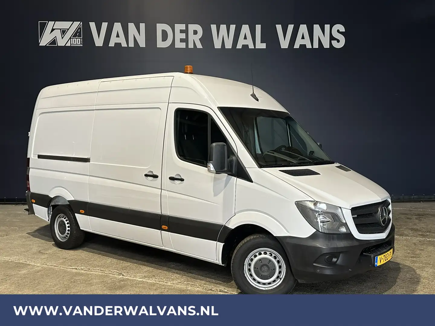 Mercedes-Benz Sprinter 316 CDI 163 pk L2H2 Euro6 Airco | 2800kg trekhaak Wit - 1