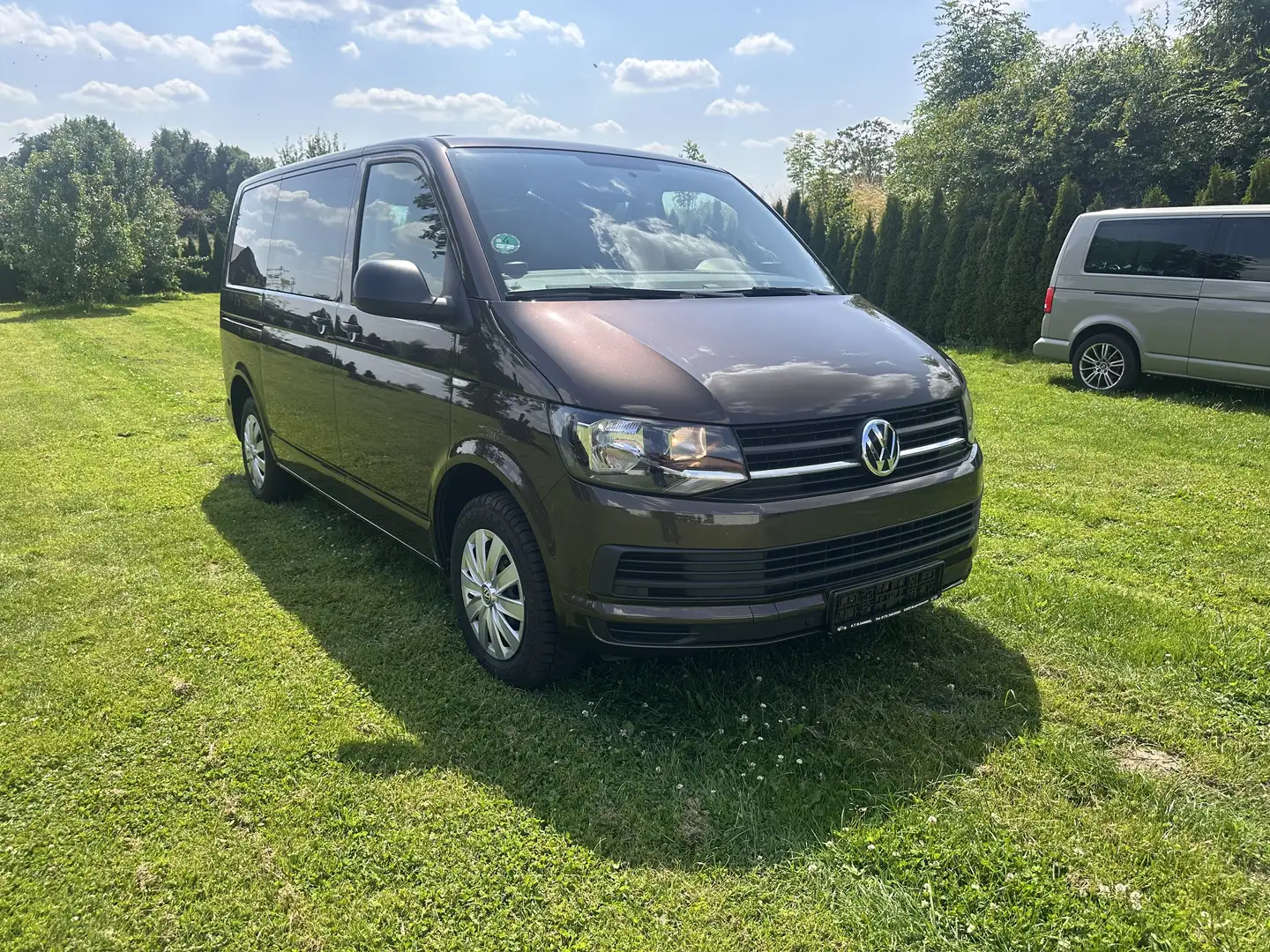 Volkswagen T6 Multivan Multivan Trendline Braun - 1