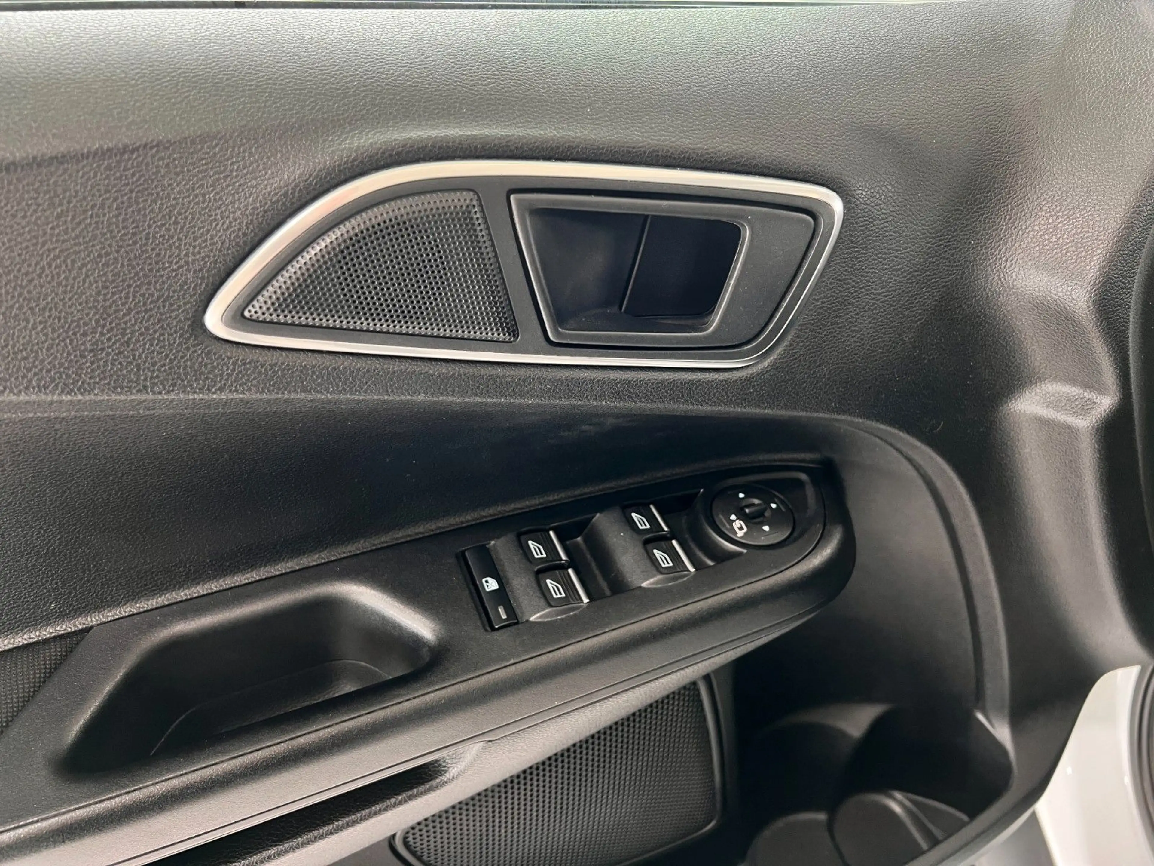 Ford B-Max B-MAX Trend/1-HAND/1.4/GUTER ZUSTAND — photo 18
