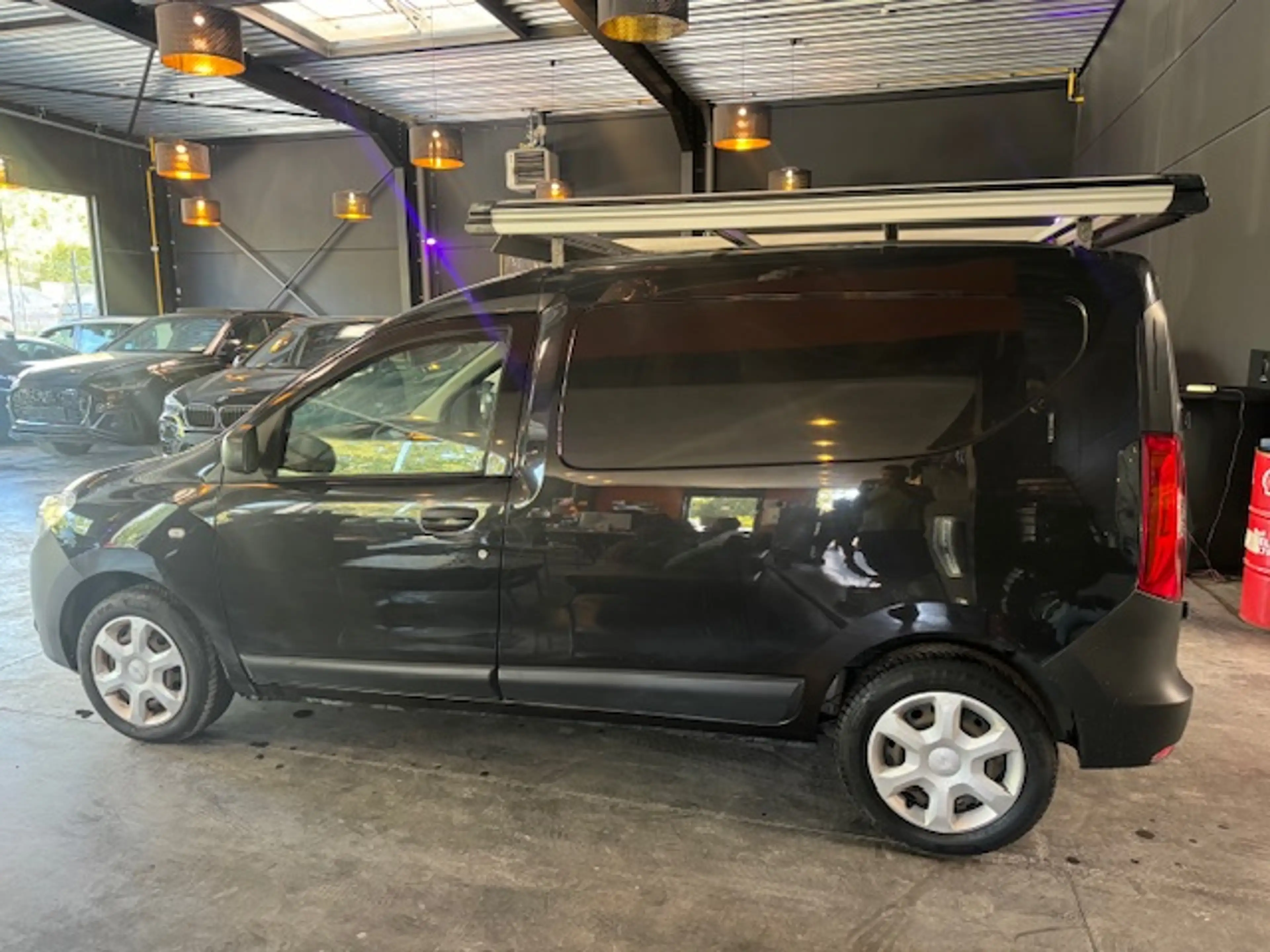 Dacia Dokker 1.6i (EU6.C) - UTILITAIRE - RADIO - MEDIA/TEL - PLAT TOIT — photo 4