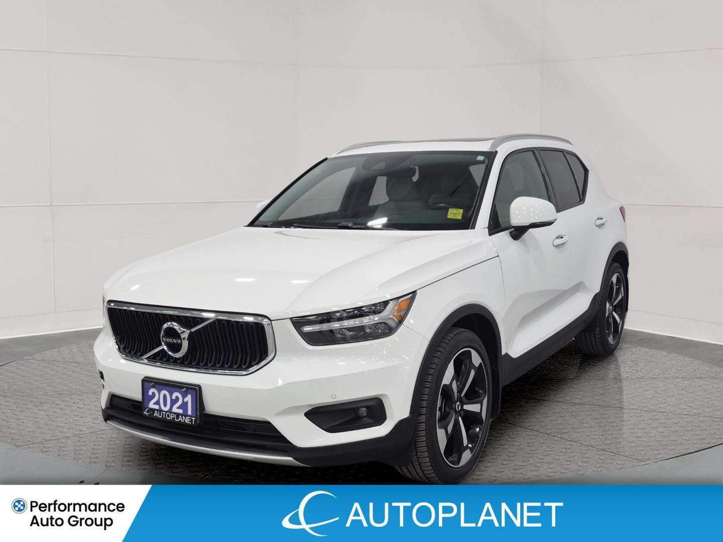 White 2021 Volvo XC40 SUV / Crossover All-Wheel Drive Automatic
