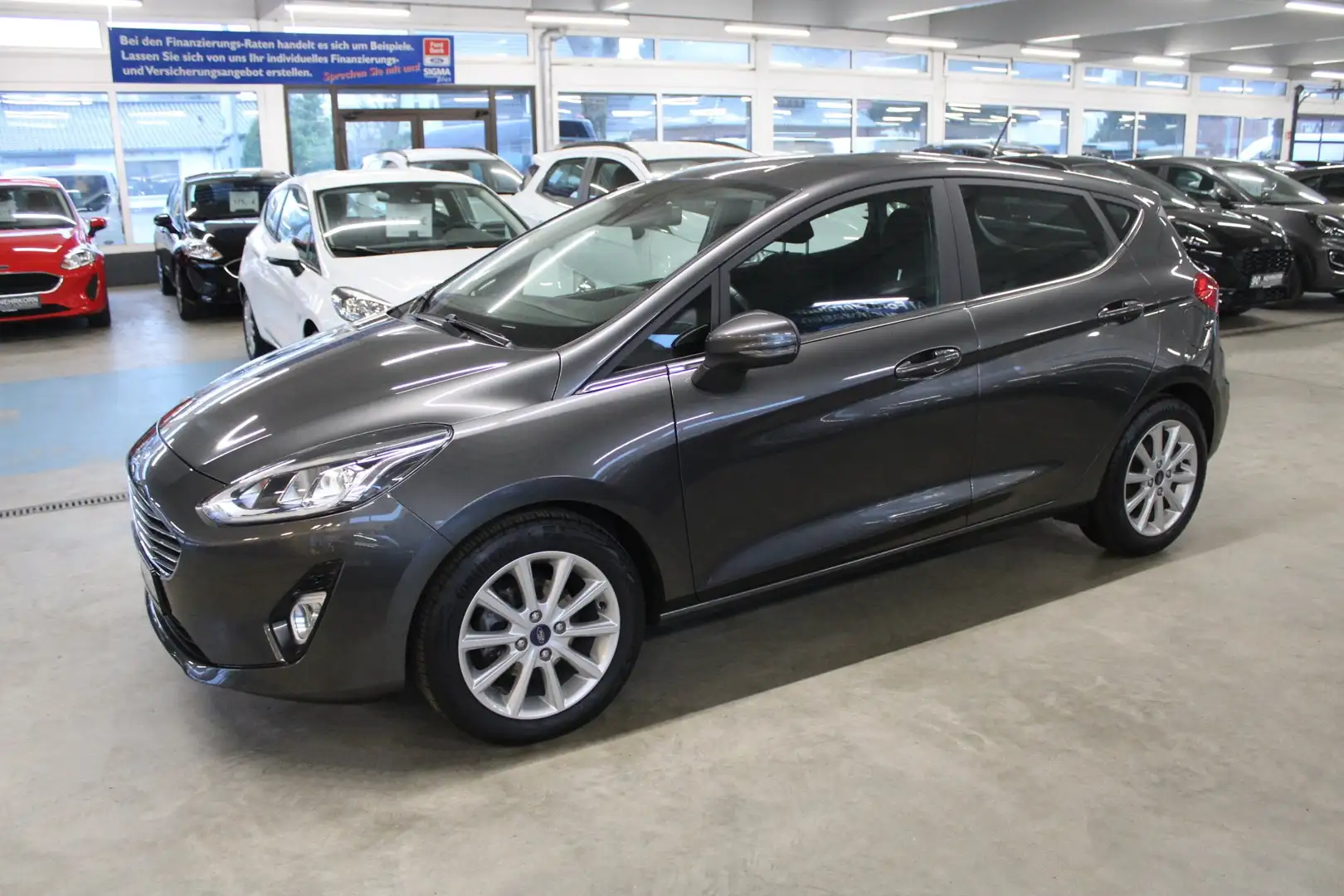 Ford Fiesta Titanium 5-trg KLIMA Scheiben + Sitzheizung DAB Grau - 2