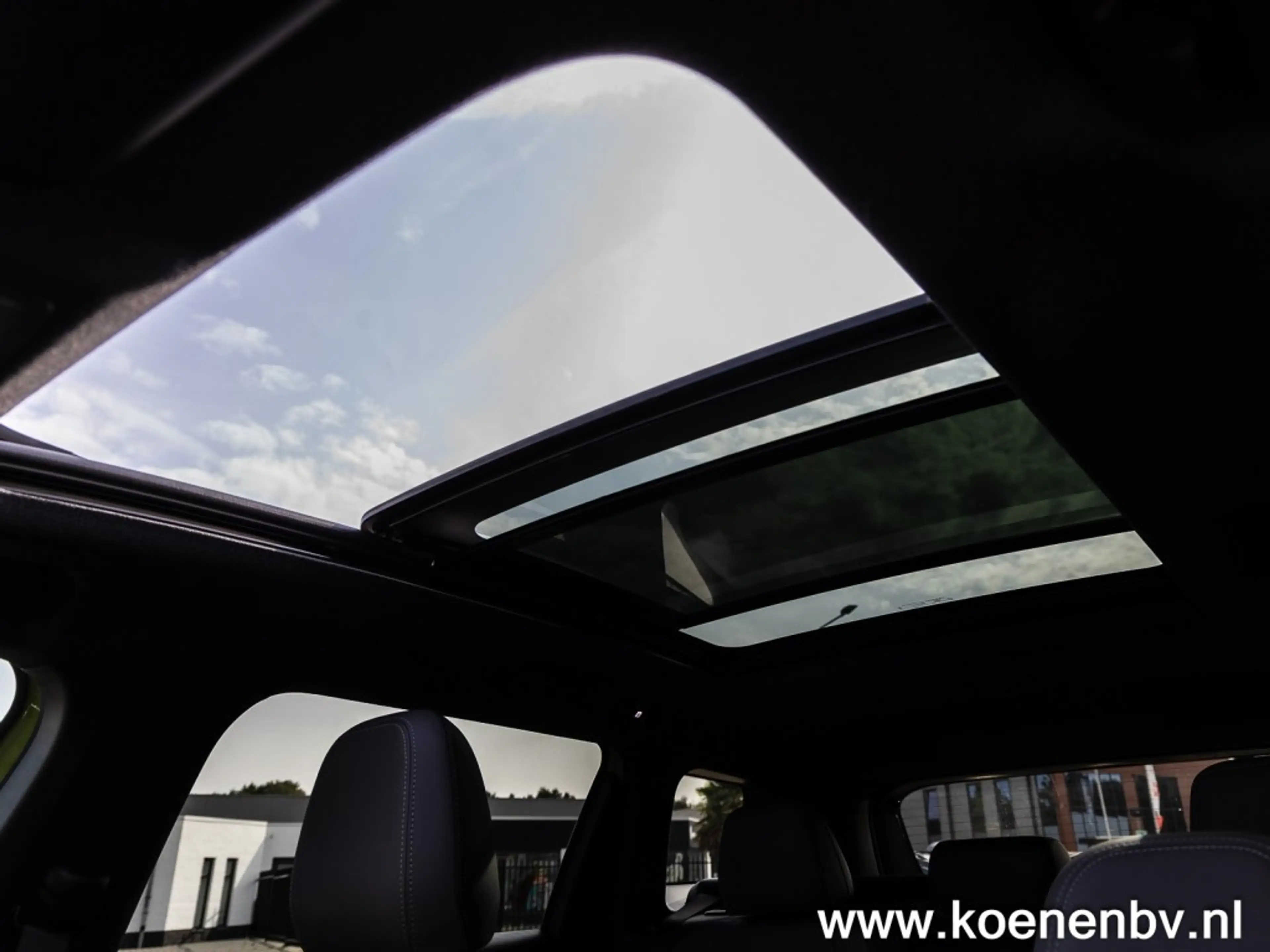 Jeep Compass 1.6 E-H PHEV First Edition PANO / CONVENIENCE PACK — photo 14