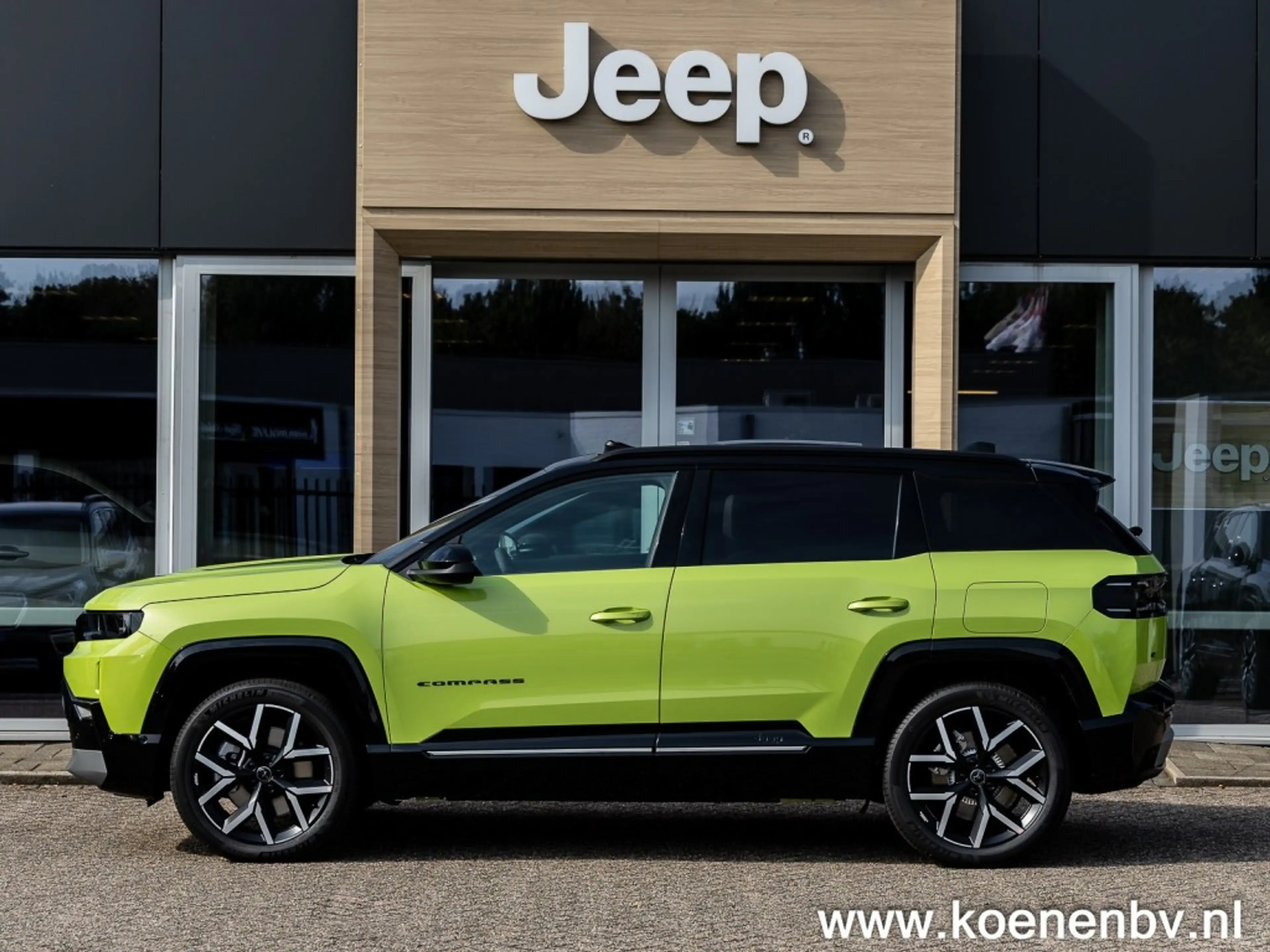 Jeep Compass 1.6 E-H PHEV First Edition PANO / CONVENIENCE PACK — photo 6