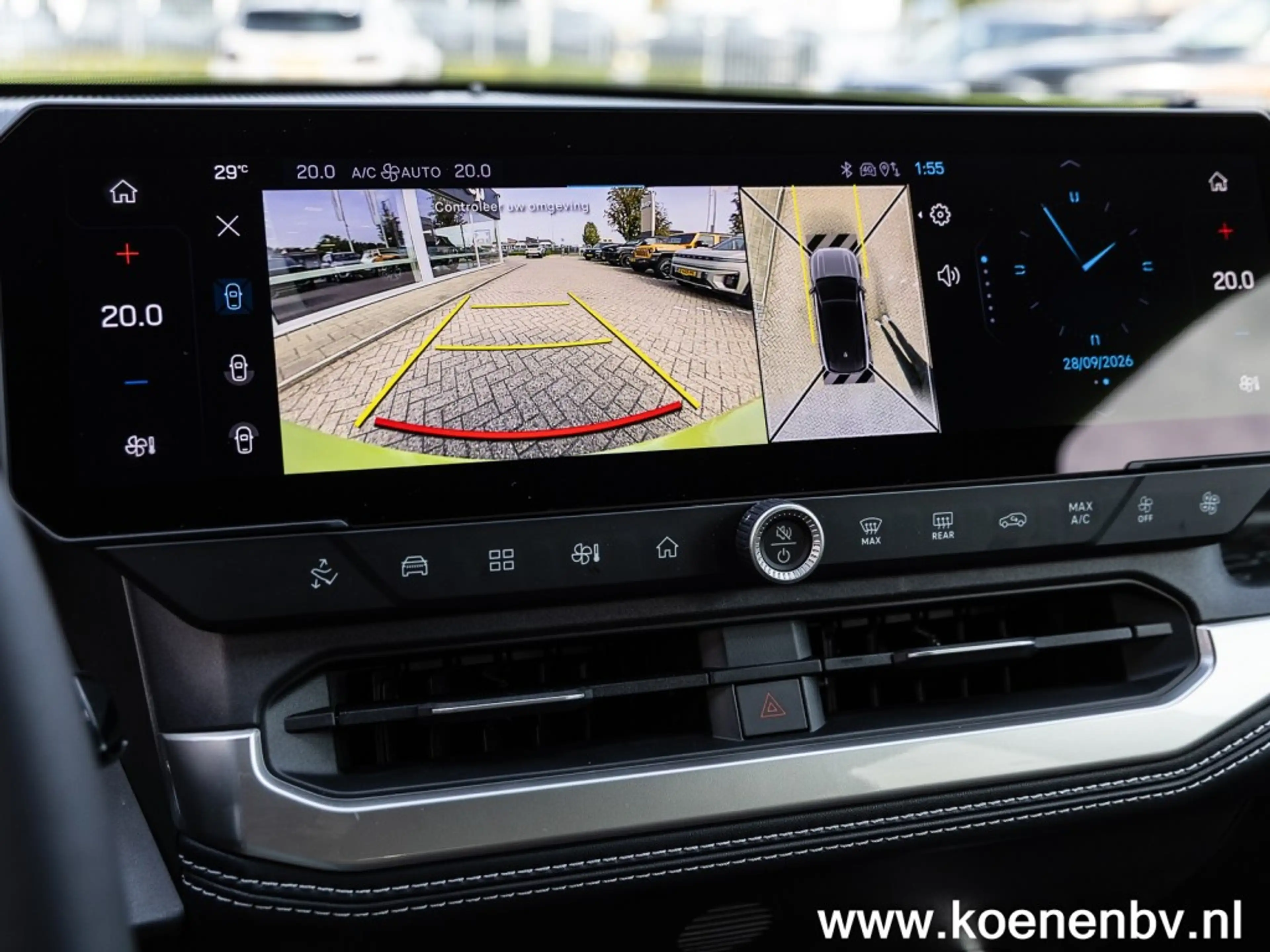 Jeep Compass 1.6 E-H PHEV First Edition PANO / CONVENIENCE PACK — photo 33