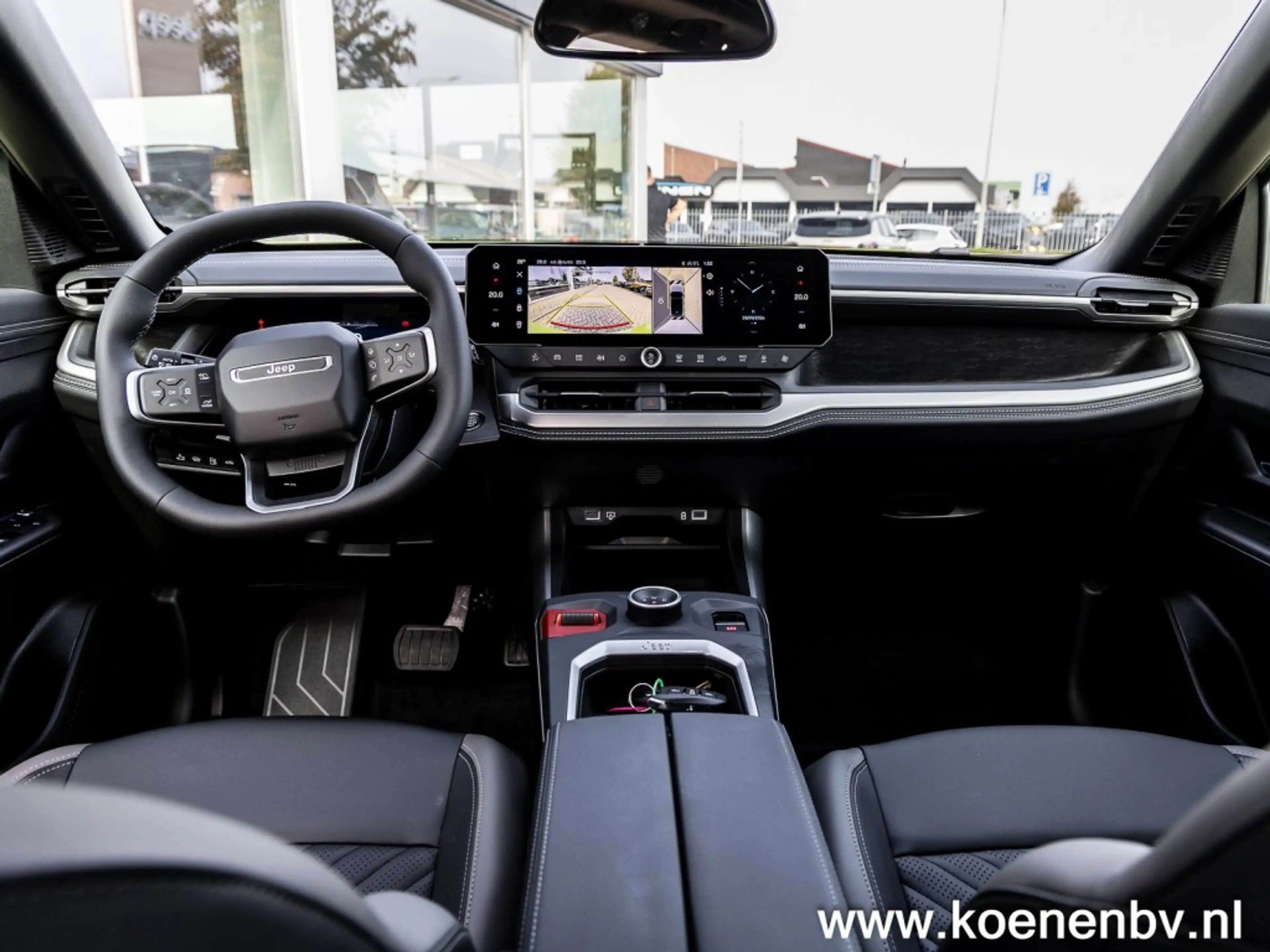 Jeep Compass 1.6 E-H PHEV First Edition PANO / CONVENIENCE PACK — photo 17