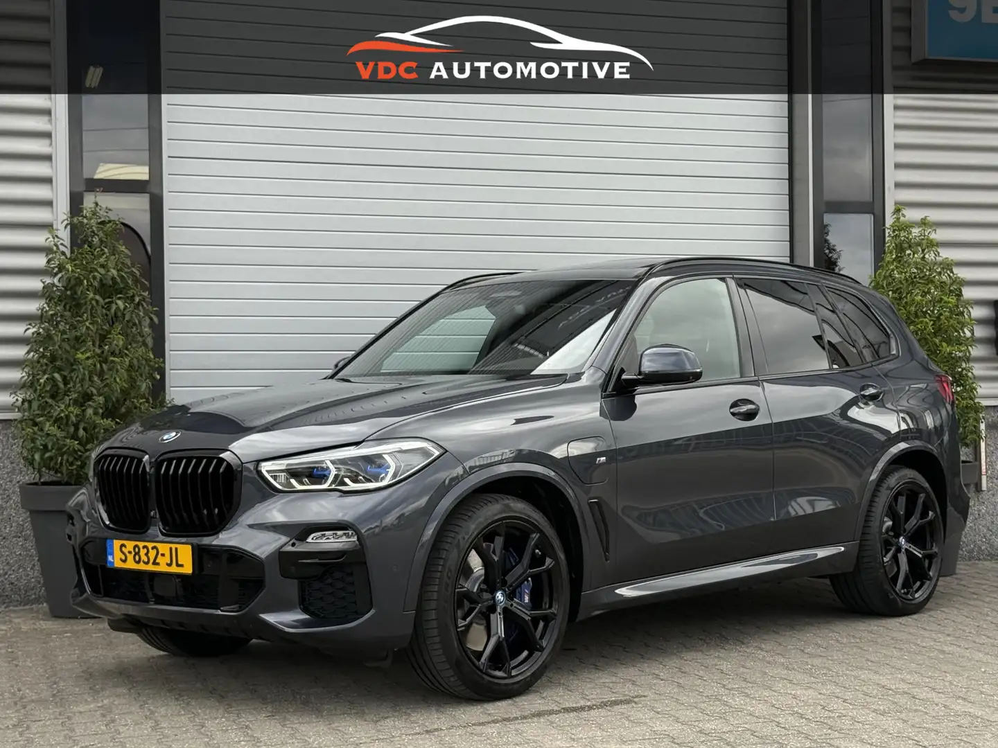 BMW X5 xDrive45e M Sport High Executive Pano | Laser | Bo Grijs - 1