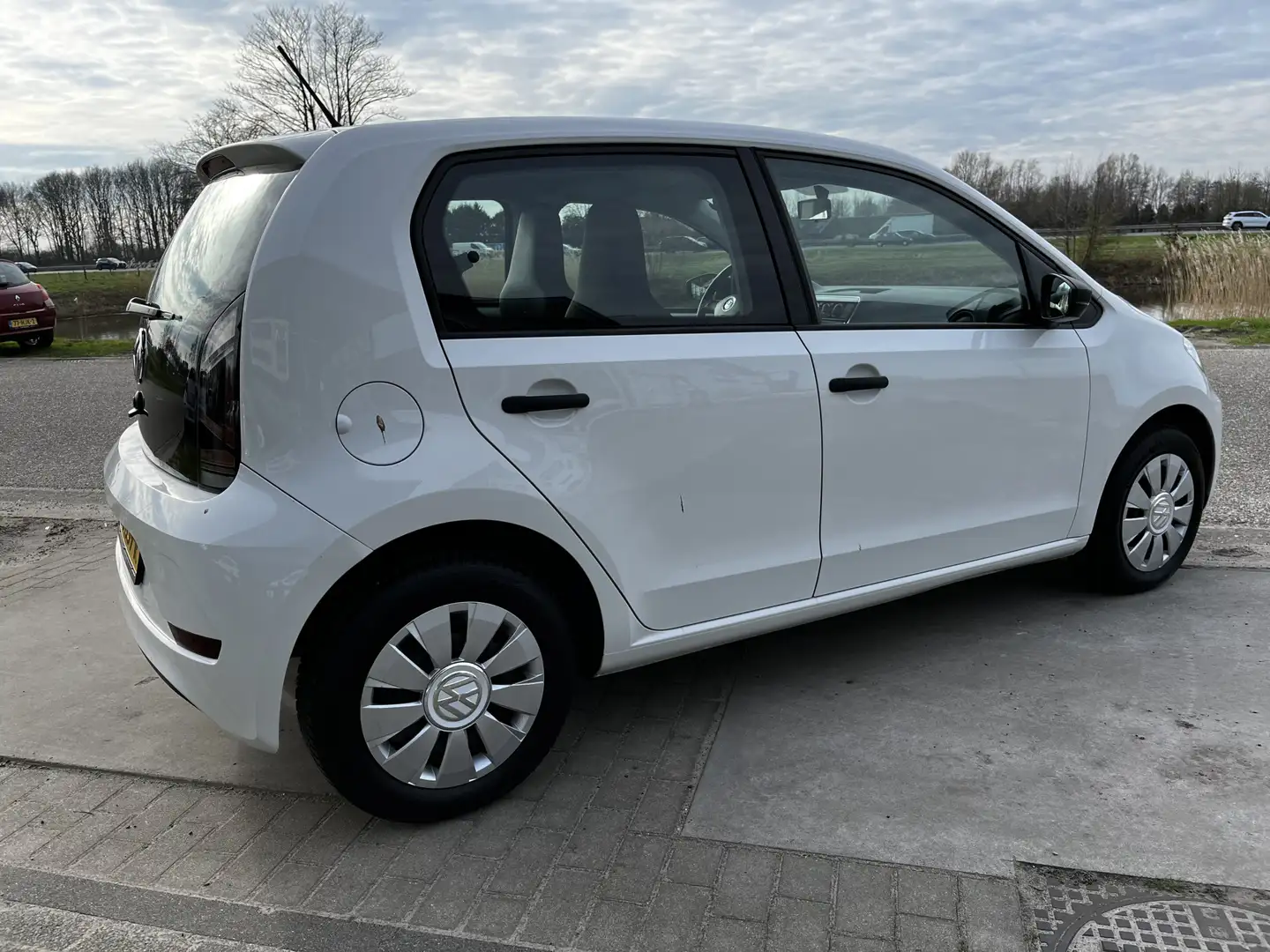 Volkswagen up! 1.0 BMT take up! / 1e eigenaar / Airco / Elek Rame Bianco - 2