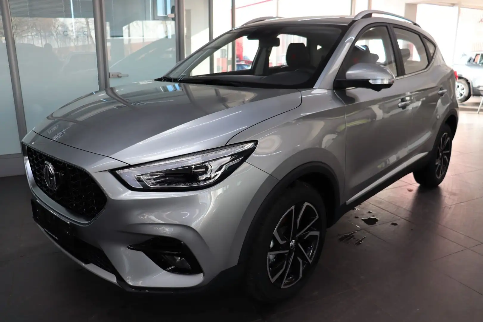 MG ZS 1.5 Luxury Leder SHZ Navi 360° SOFORT Silber - 1