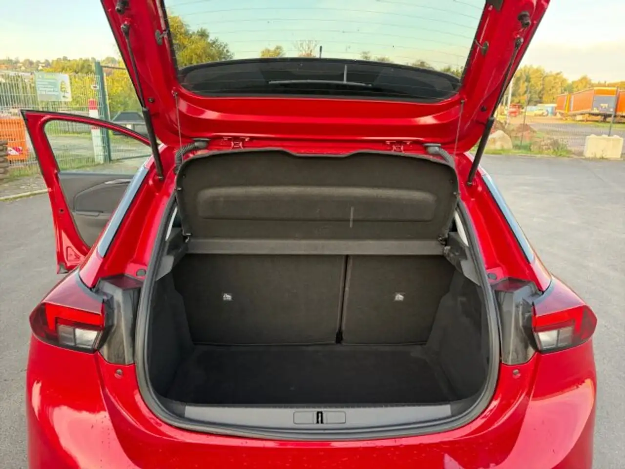 Opel Corsa F 1.2 Turbo Elegance Klimaautomatik Sitzheizung Allwetter 100PS, миниатюра 16