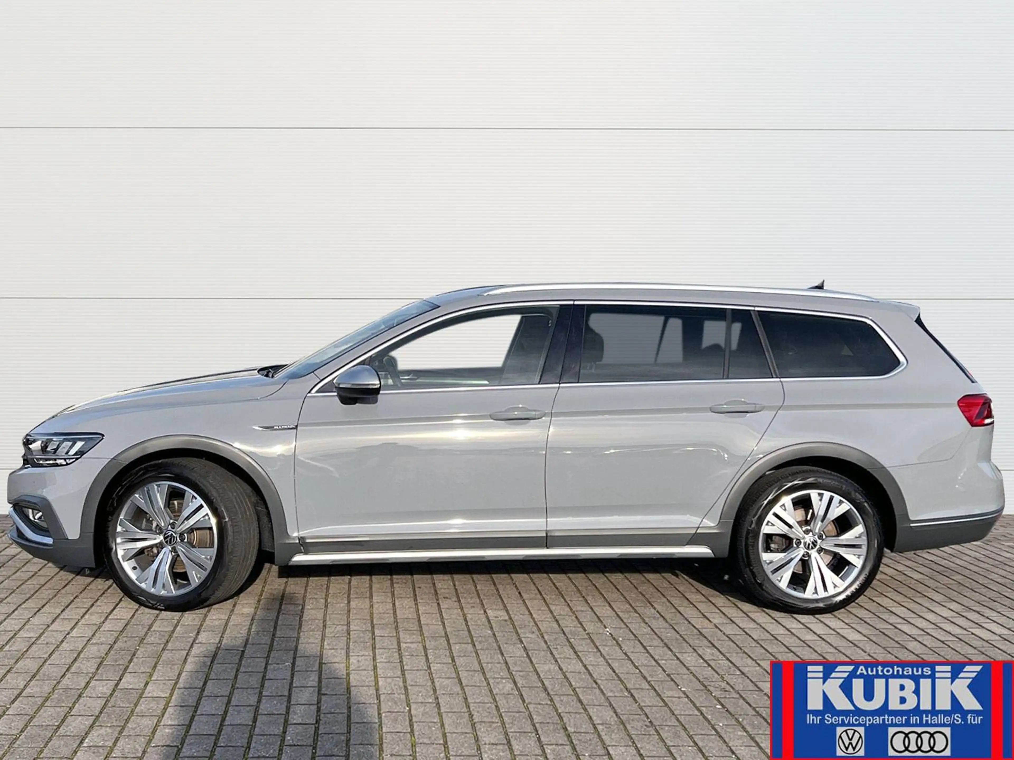 Volkswagen Passat Alltrack Variant 2.0 TDI 4Motion DSG+ergoComfort Sitz+LED+ — photo 3