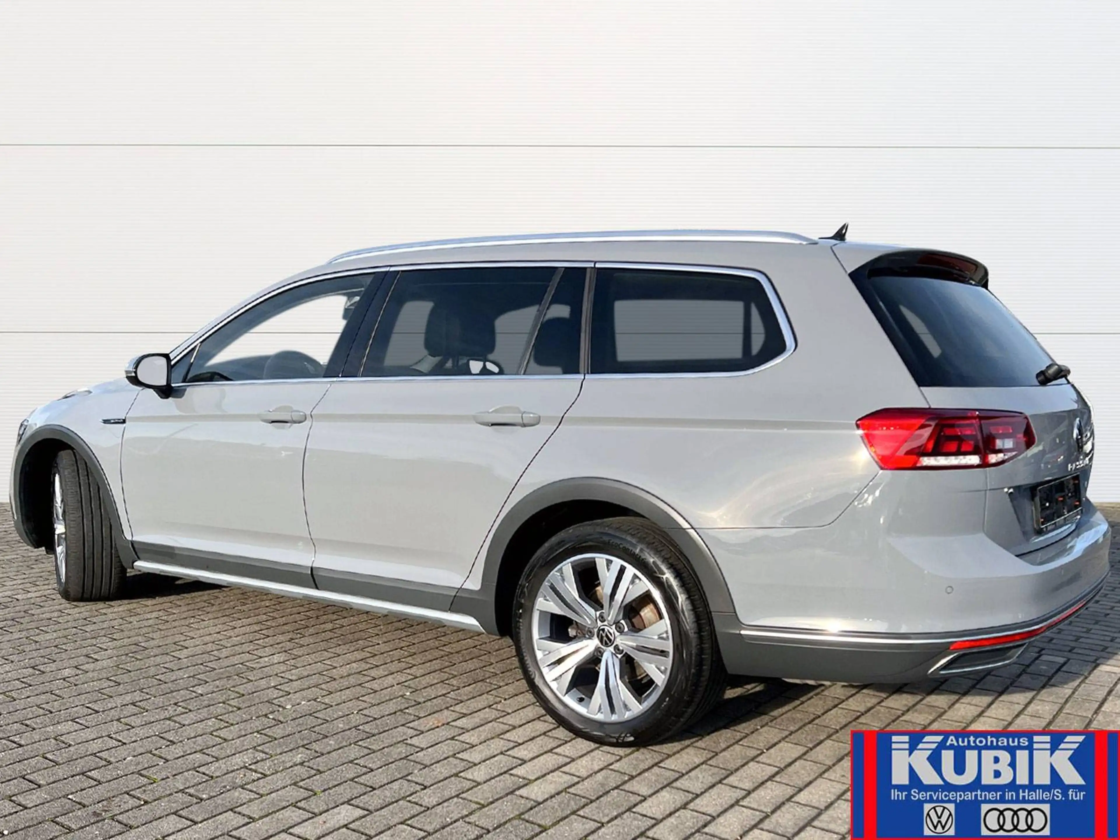 Volkswagen Passat Alltrack Variant 2.0 TDI 4Motion DSG+ergoComfort Sitz+LED+ — photo 4