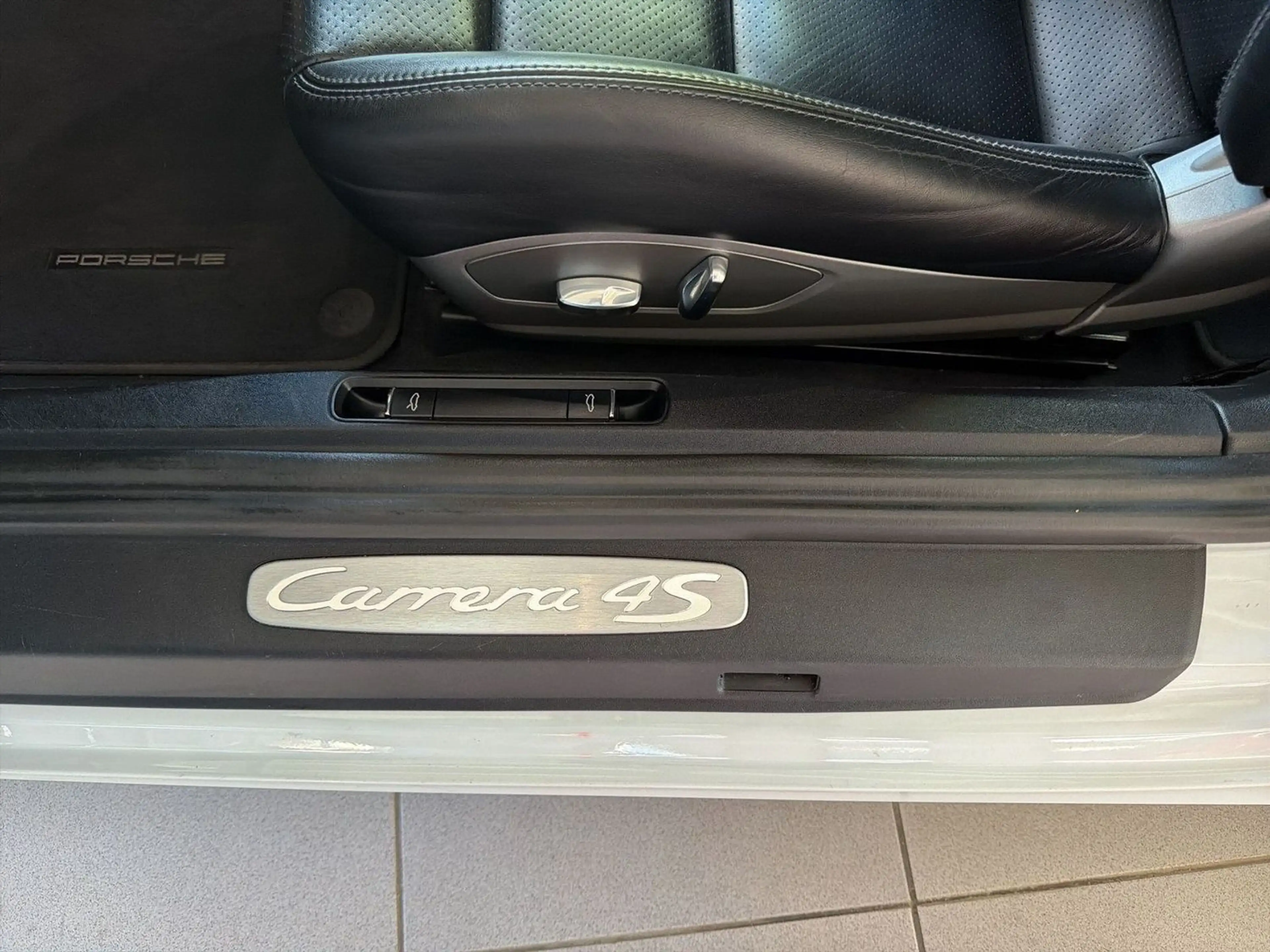 Porsche 991 Carrera 4S SCHALTER BOSE PDLS AGA APPROVED — photo 9