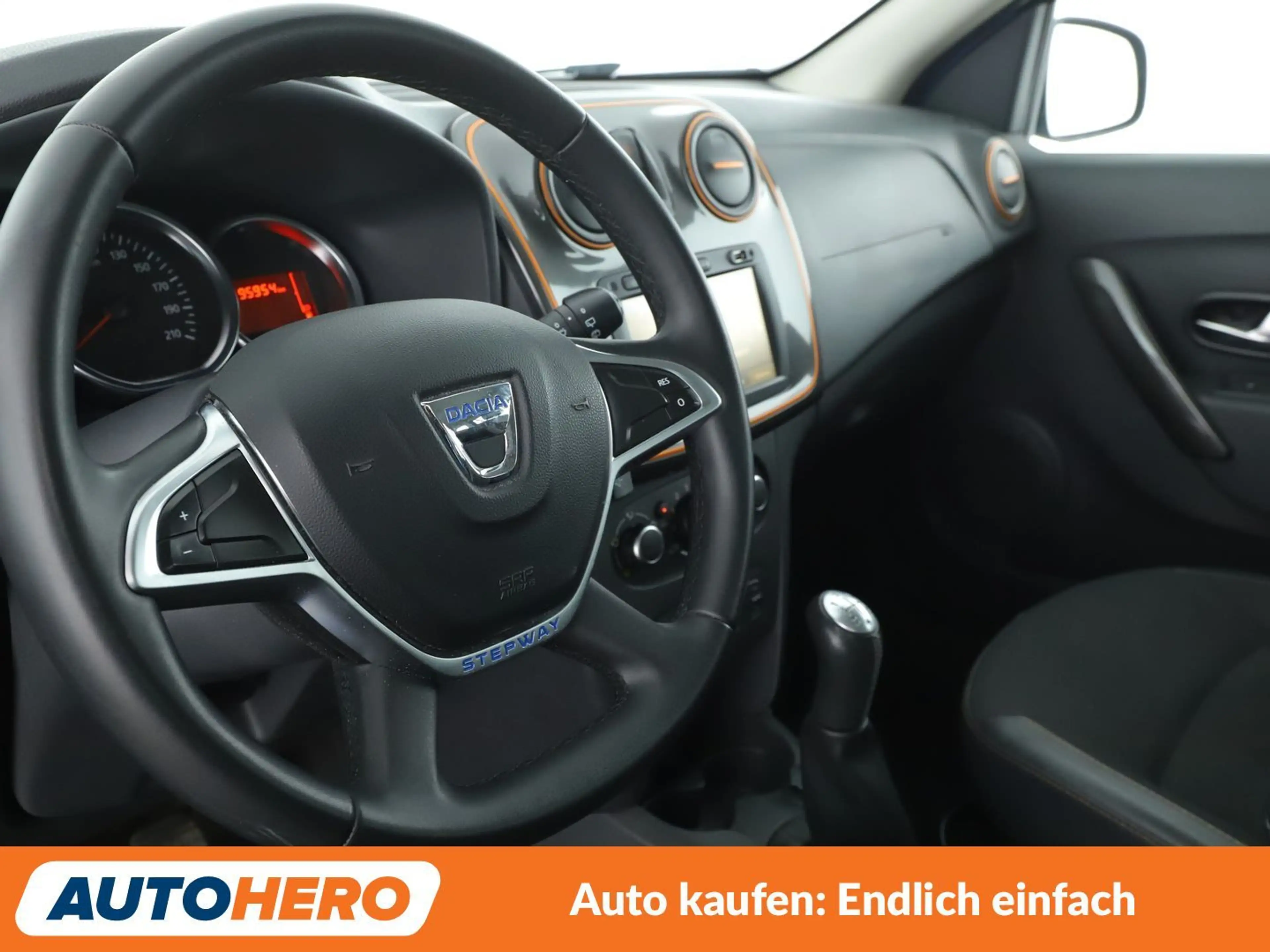 Dacia Logan 0.9 TCe Stepway Celebration *NAV*TEMP*CAM*PDC*ALU* — photo 11