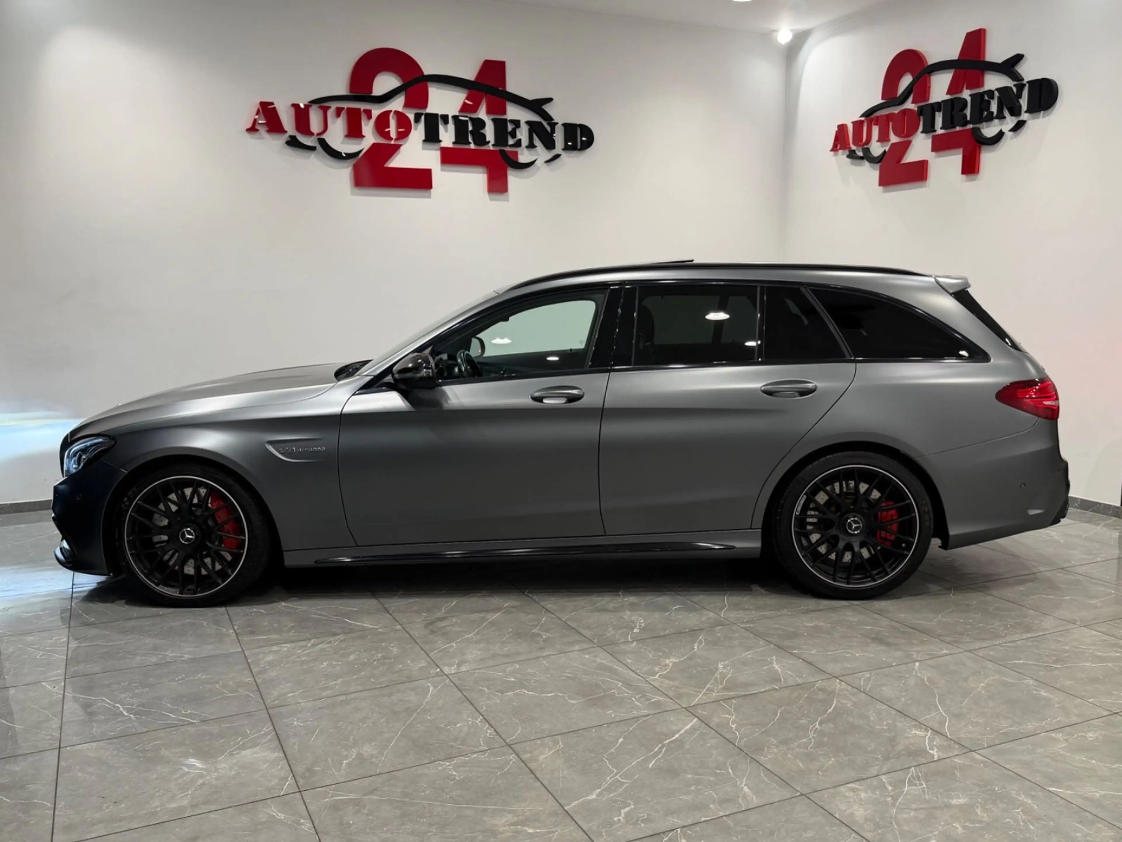 Mercedes-Benz C 63 AMG S T DESIGNO-MAGNO PANO+°360+HEAD-UP+LED — photo 9