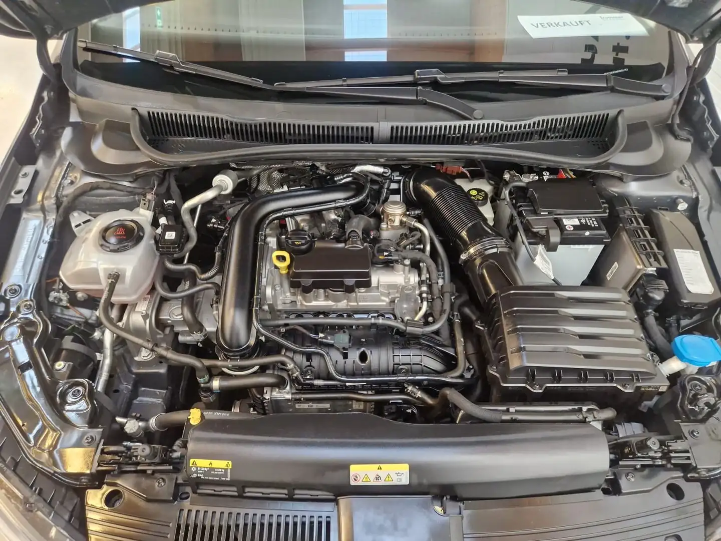 Volkswagen Polo TSI Grau - 2