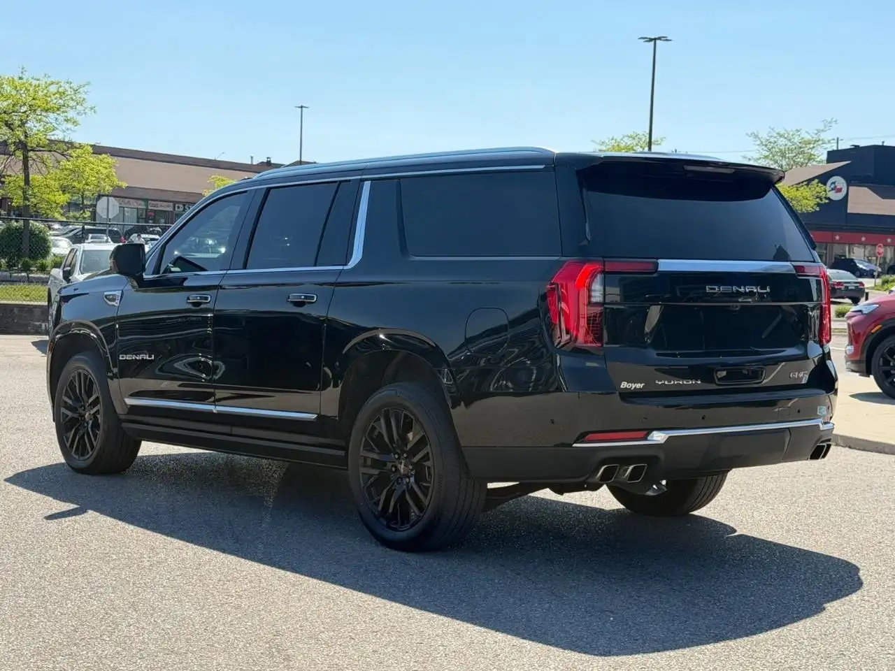 GMC Yukon photo GMC Yukon