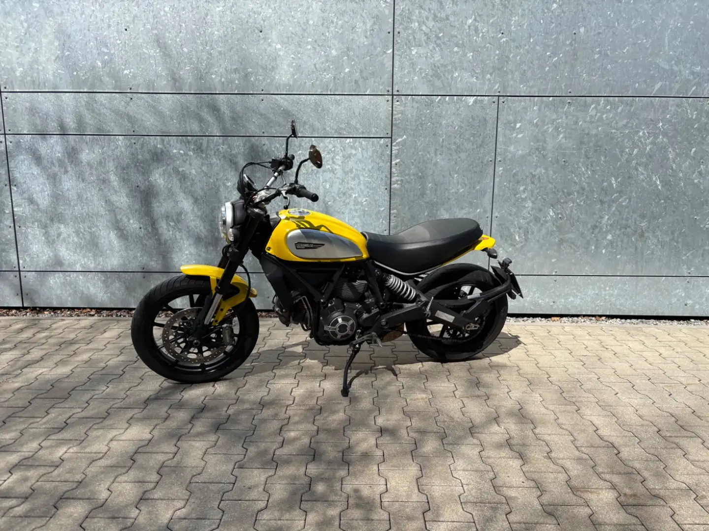 Ducati Scrambler Galben - 2