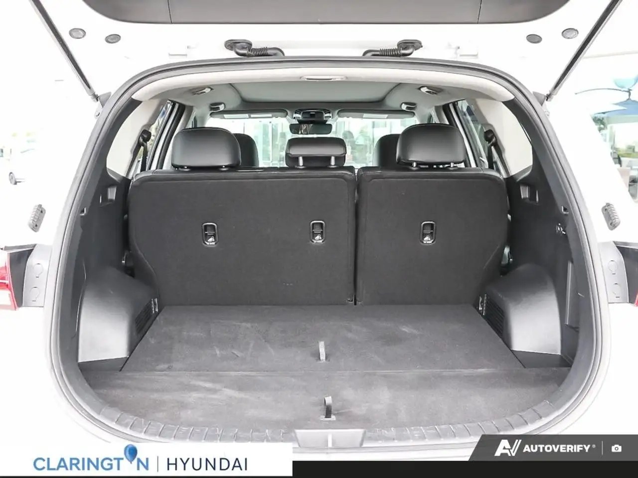 Hyundai SANTA FE photo Hyundai SANTA FE