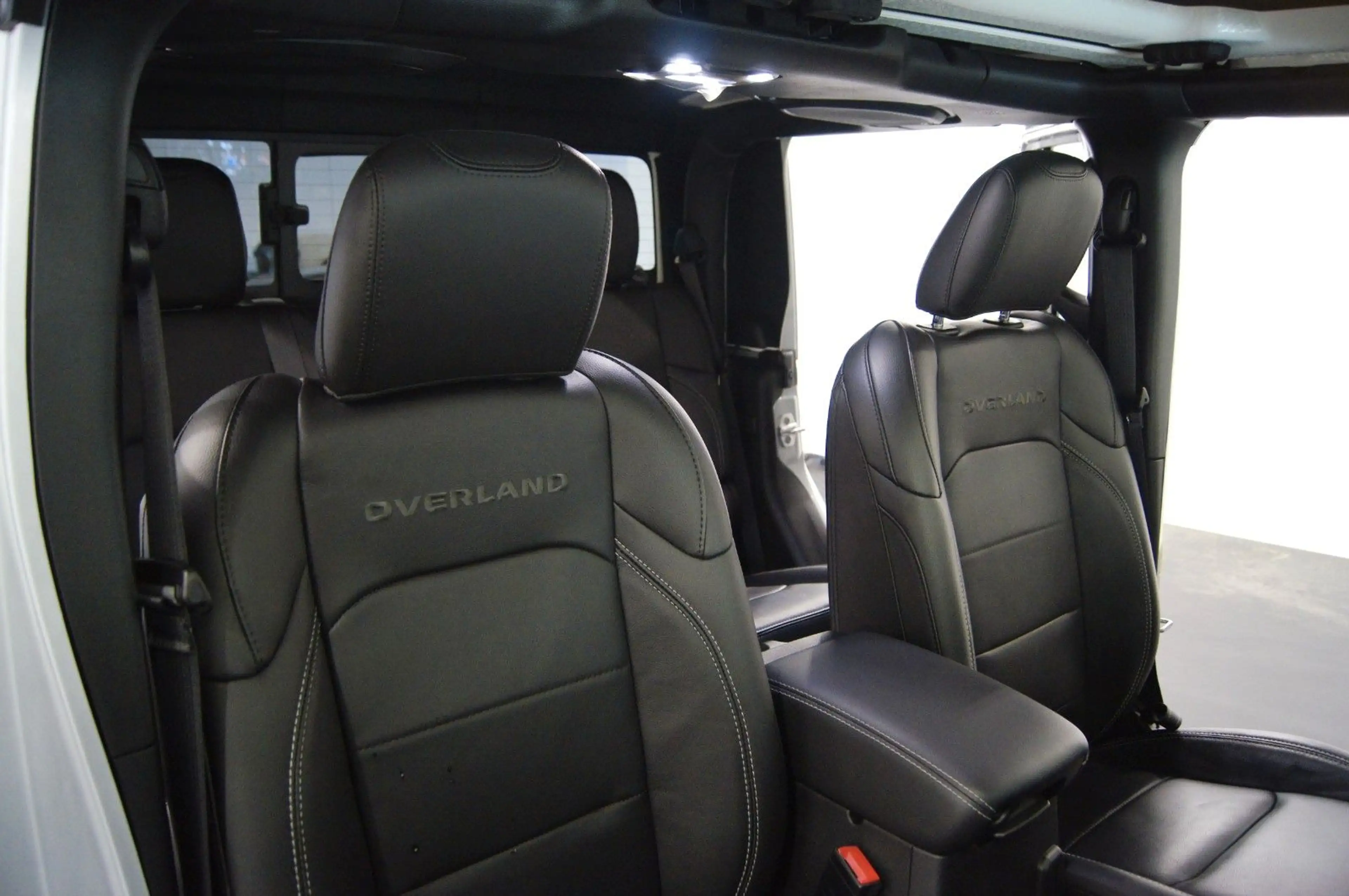 Jeep Gladiator Overland 4WD|KAMERA|LED|DAB|ALPINE — photo 6