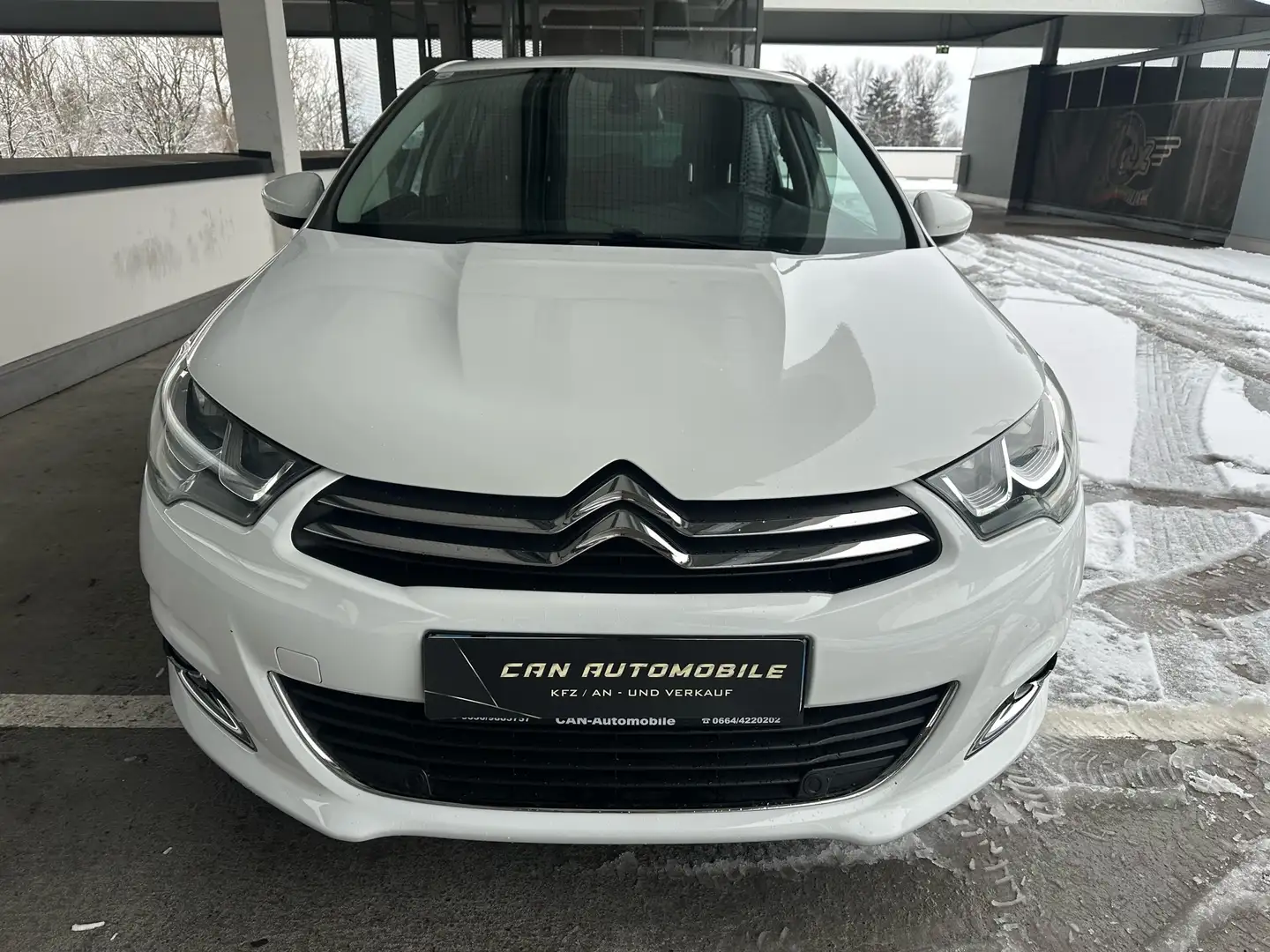 Citroen C4 BlueHDi 120 S Blanc - 1