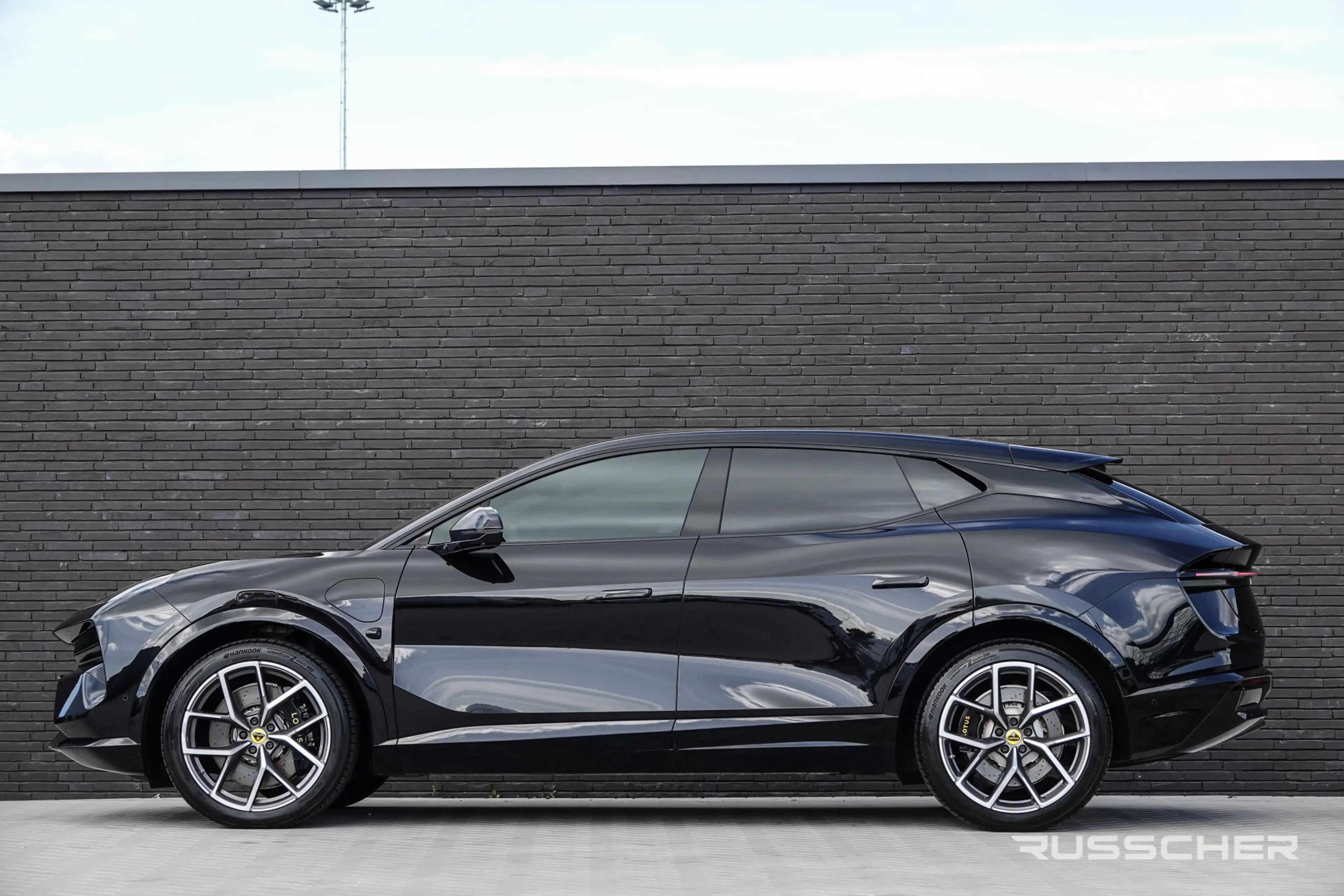 Lotus Eletre EDS450 S | 112kWh | 612Pk | AWD | Kef Premium Audi — photo 4