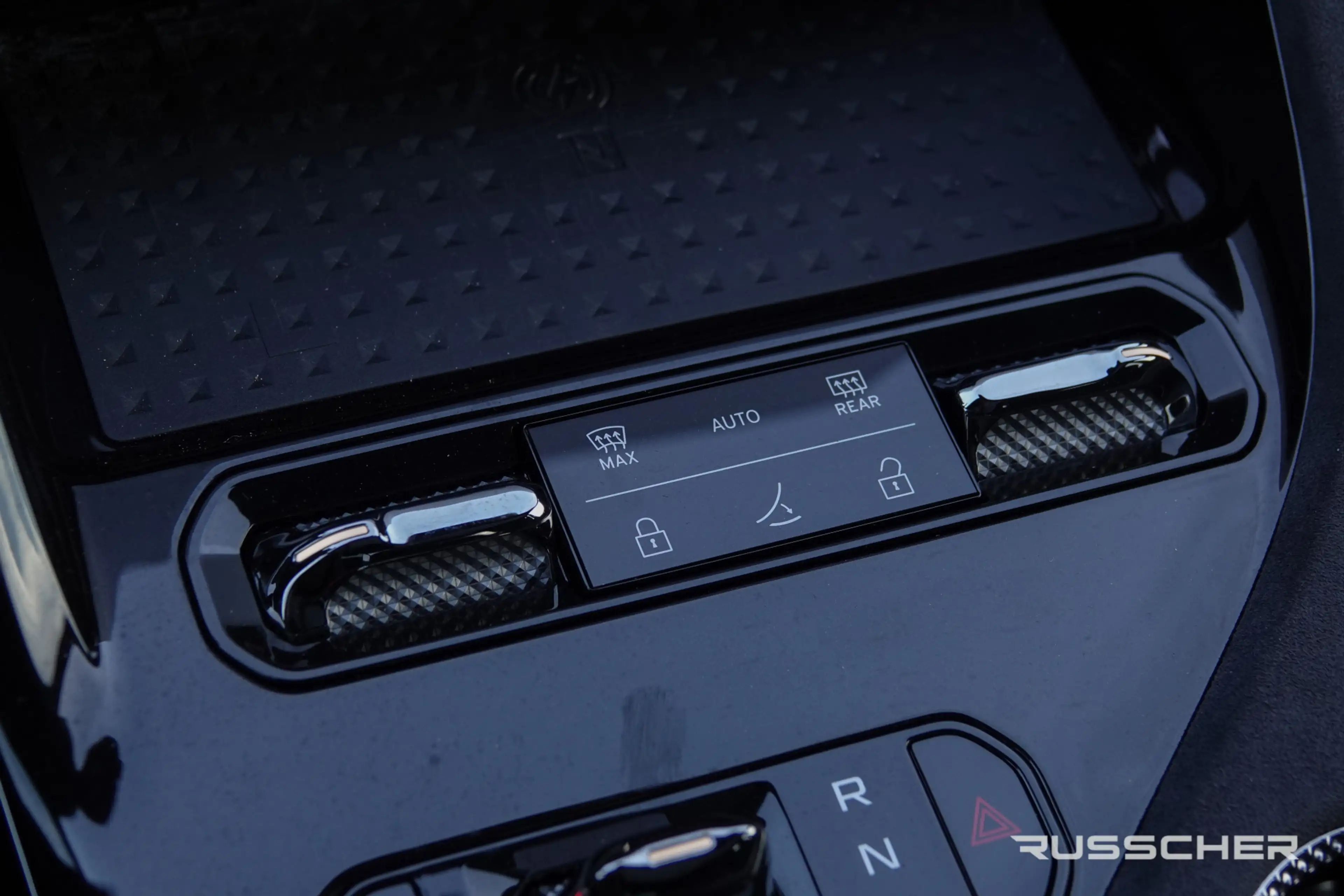 Lotus Eletre EDS450 S | 112kWh | 612Pk | AWD | Kef Premium Audi — photo 34