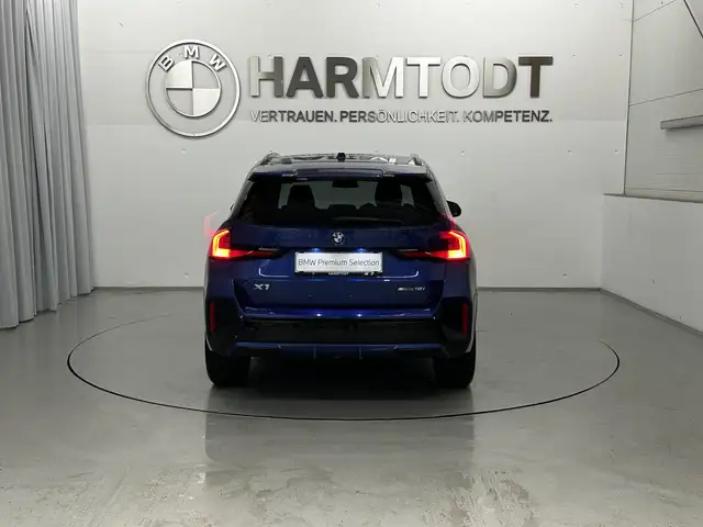 BMW X1 view 4