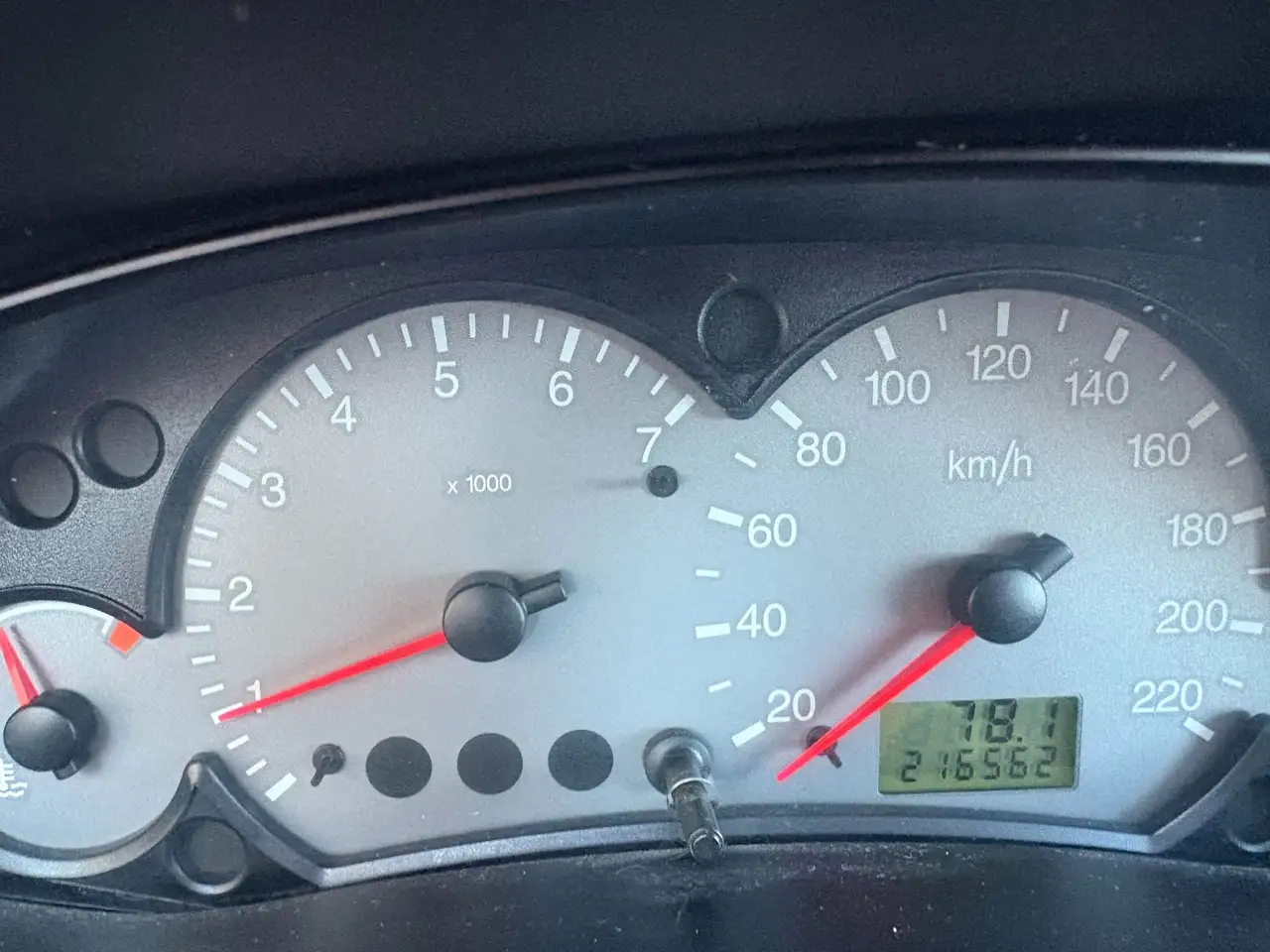 Ford Focus 5p 1.6i 16v Ghia c/CL, foto 7