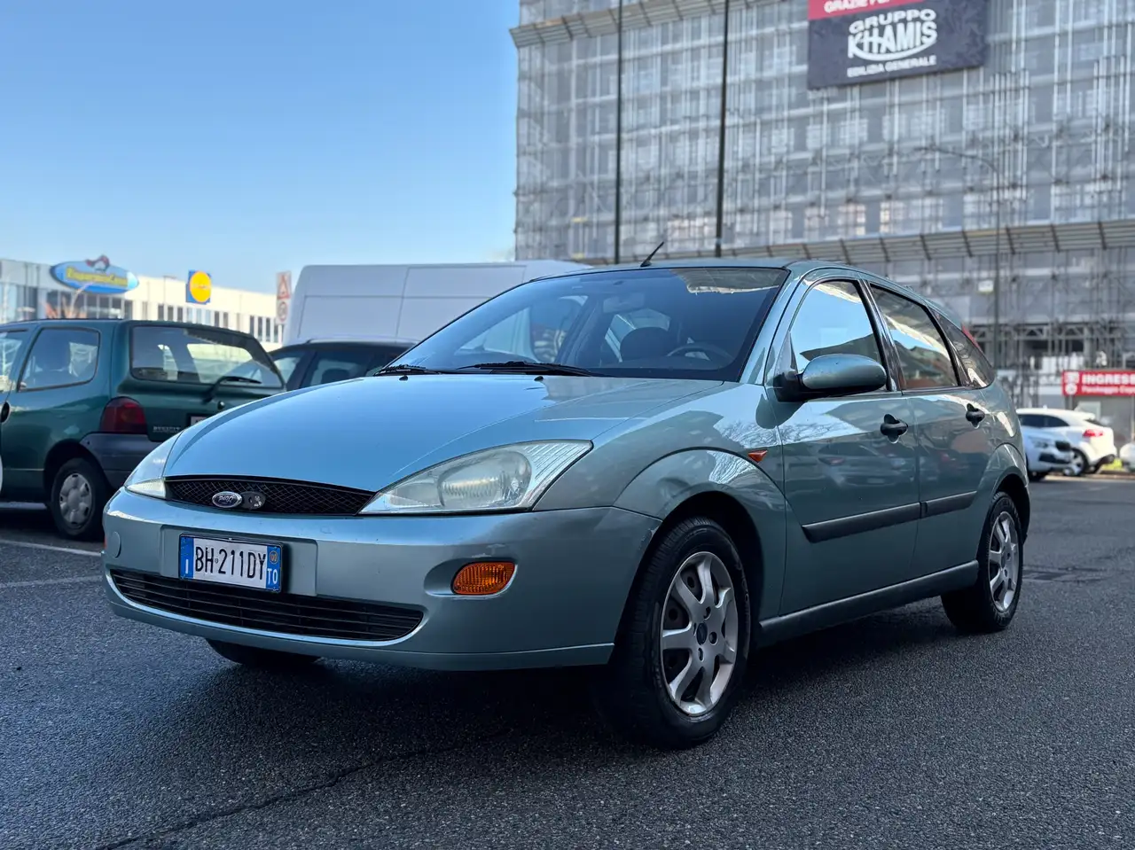 Ford Focus 5p 1.6i 16v Ghia c/CL, foto 2