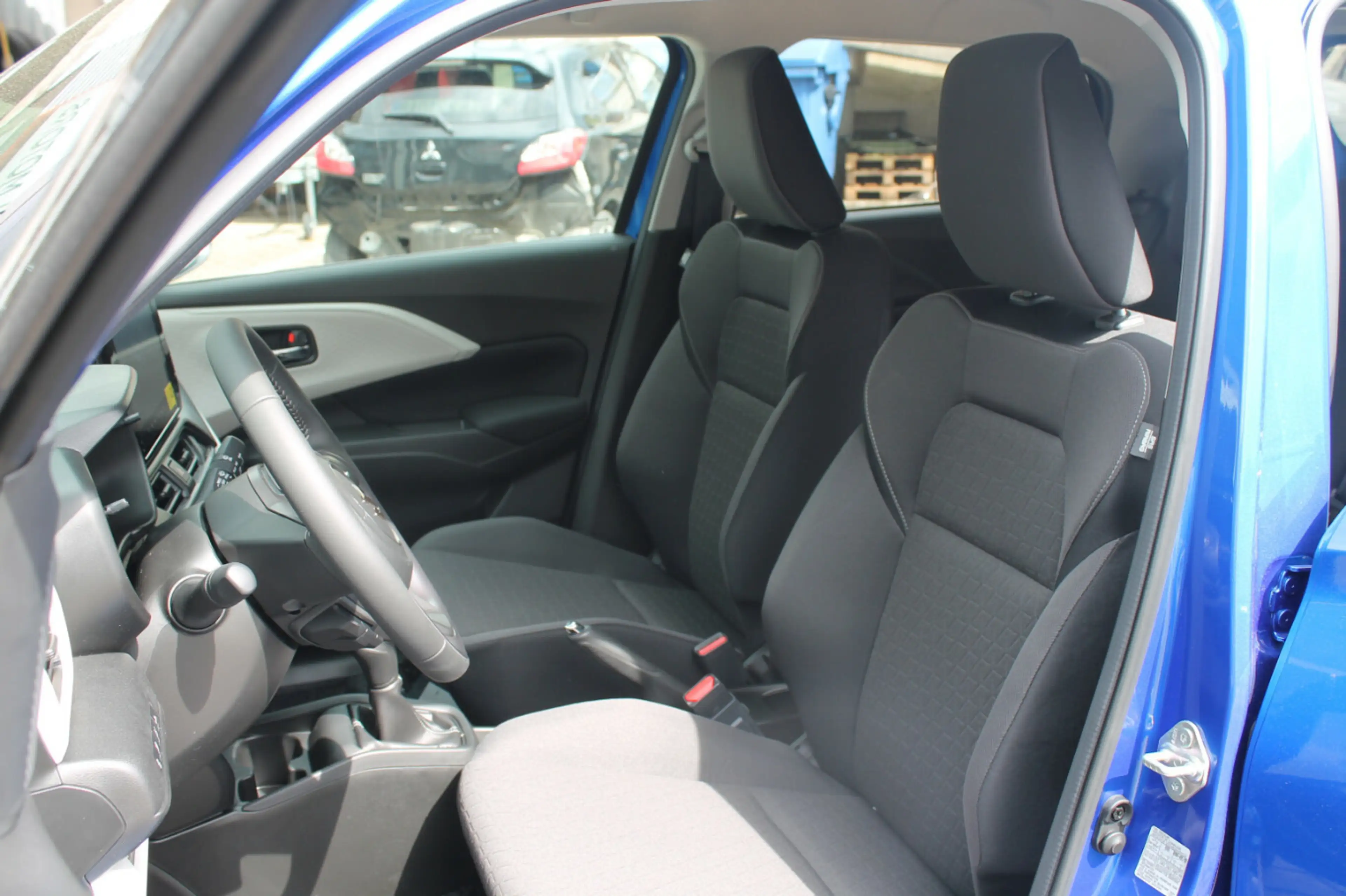 Suzuki Swift 1.2 Comfort Hybrid — photo 11