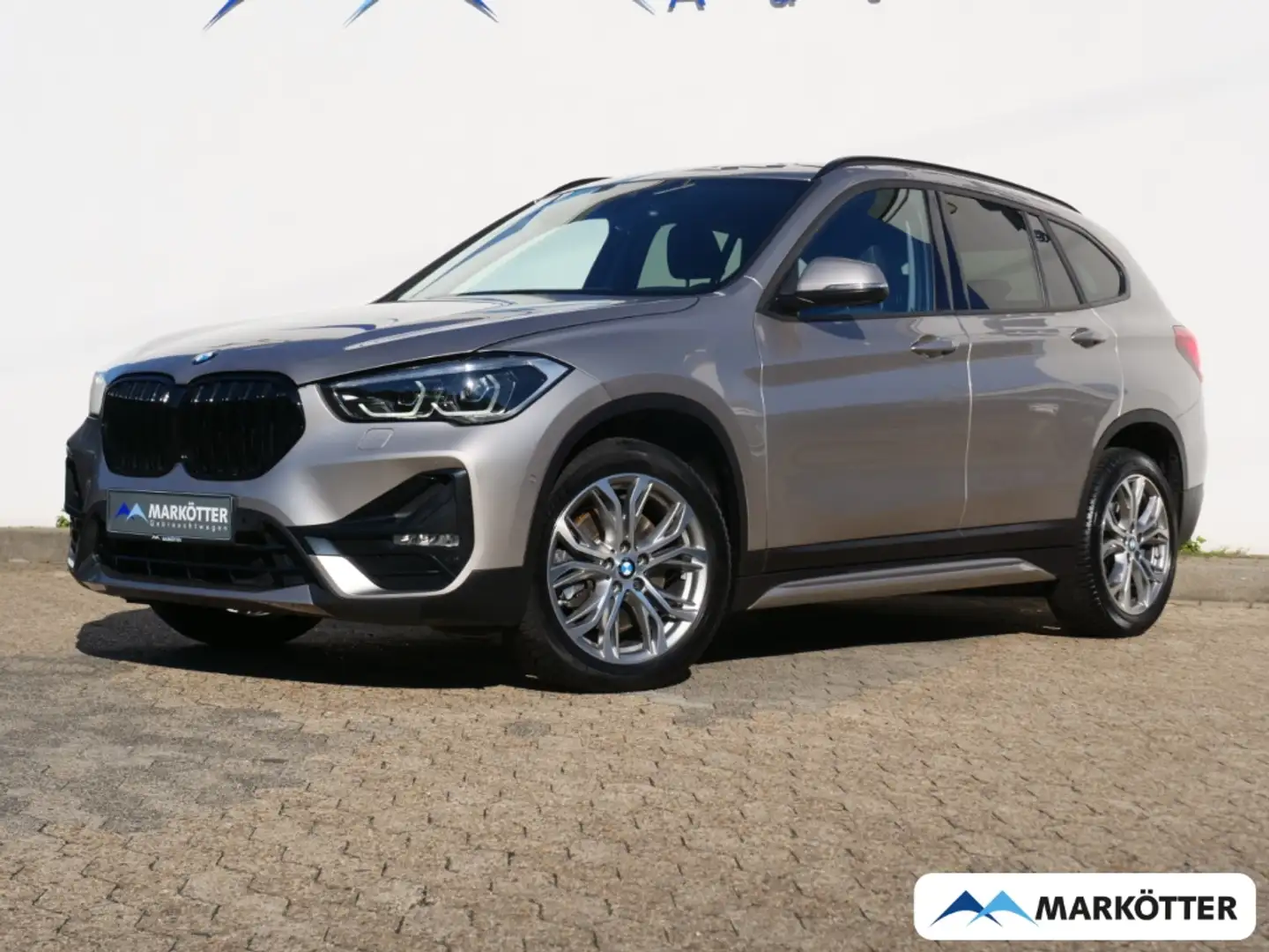 BMW X1 20d xdrive Sport Line Navi Plus/Kamera/AHK Silber - 1