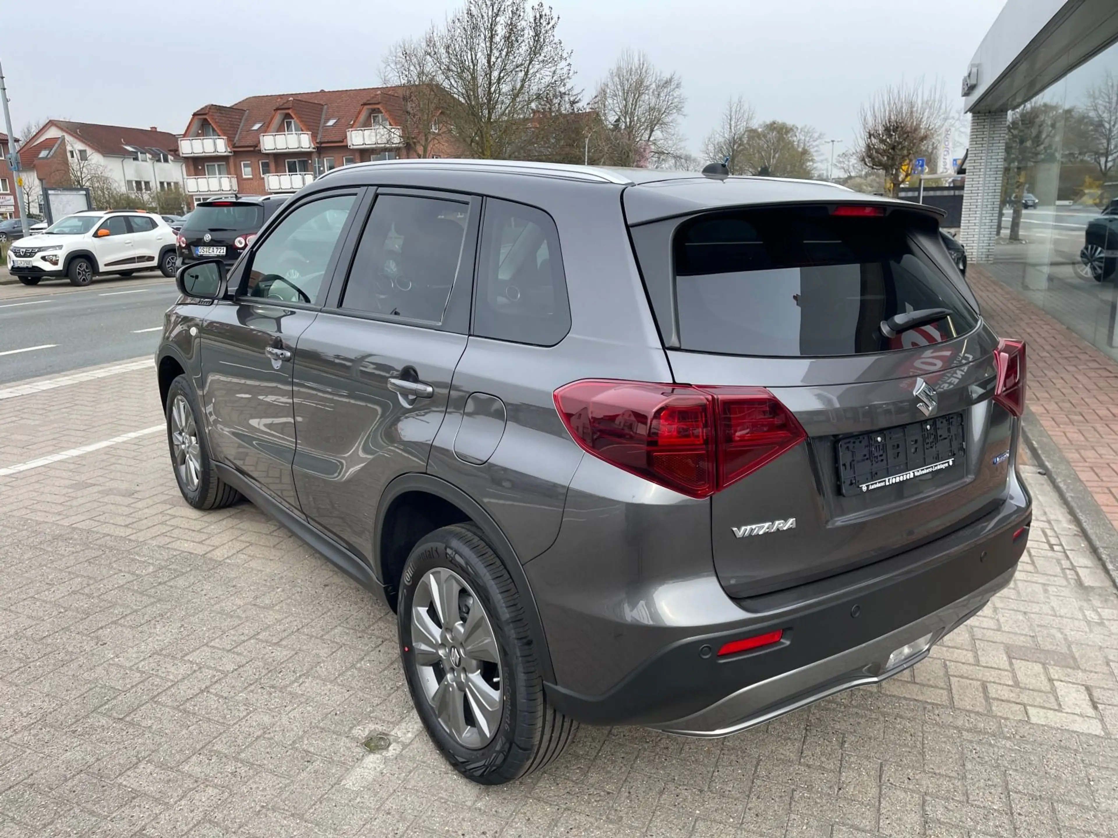 Suzuki Vitara 1.4 Hybrid Komfort Klima Navi Kamera — photo 8