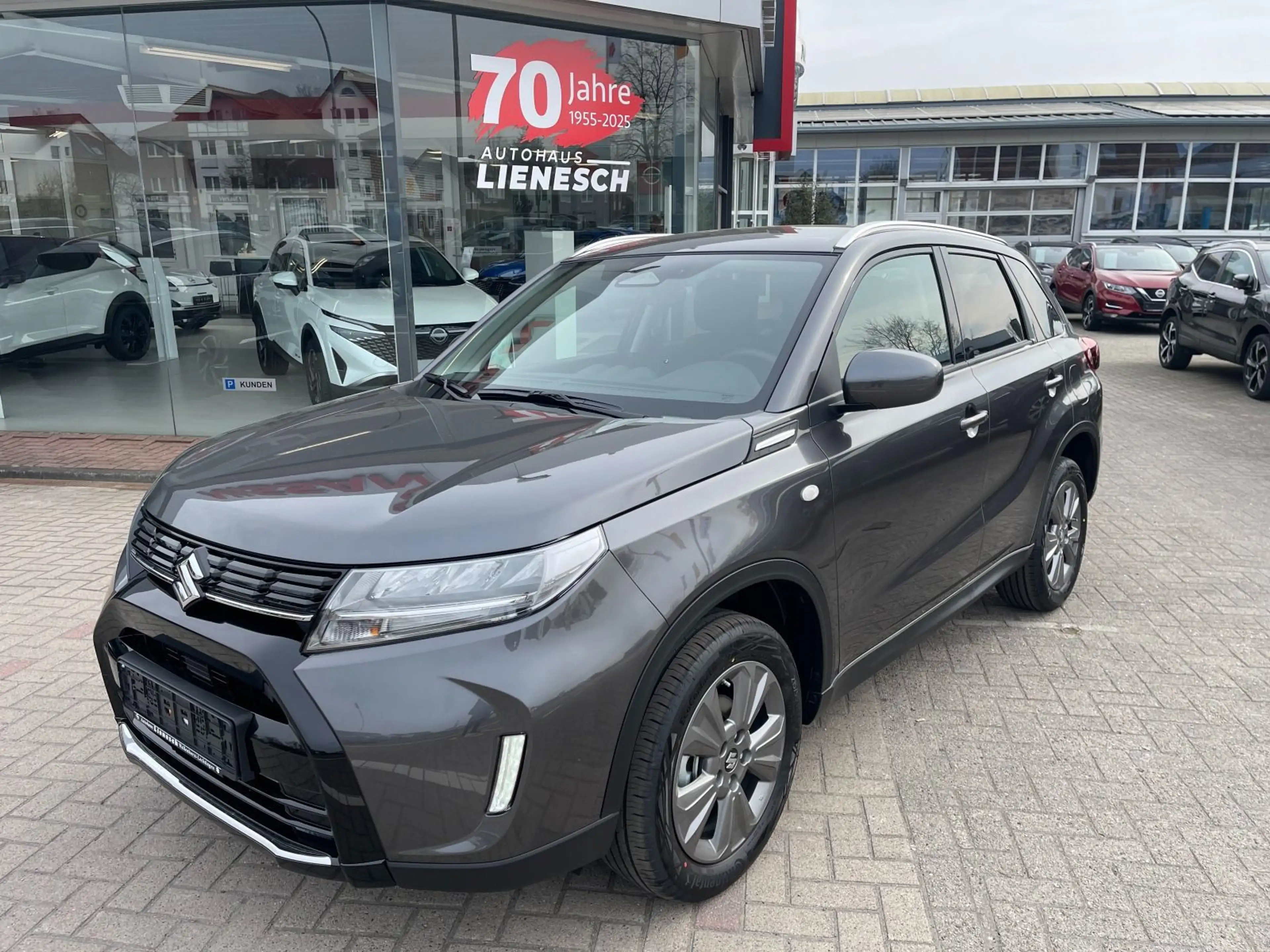 Suzuki Vitara 1.4 Hybrid Komfort Klima Navi Kamera — photo 2