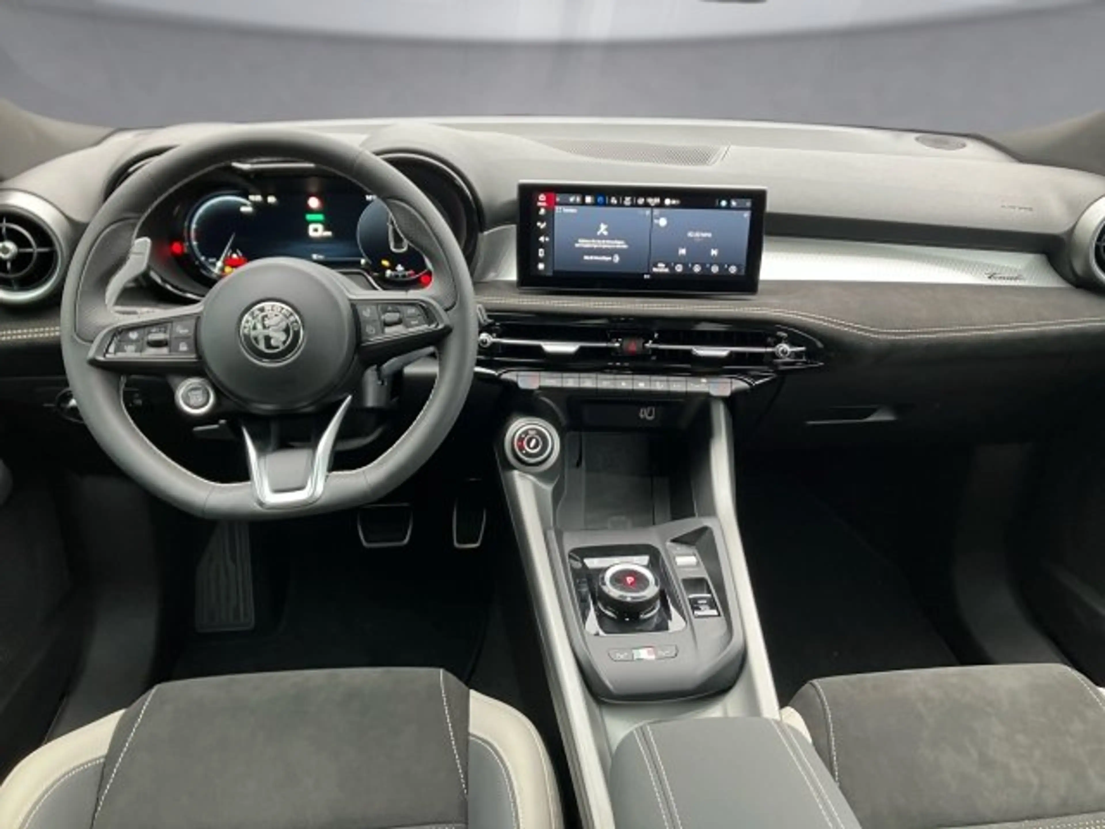 Alfa Romeo Tonale Ibrida Sport Speciale 1.5 175PS FWD — photo 9