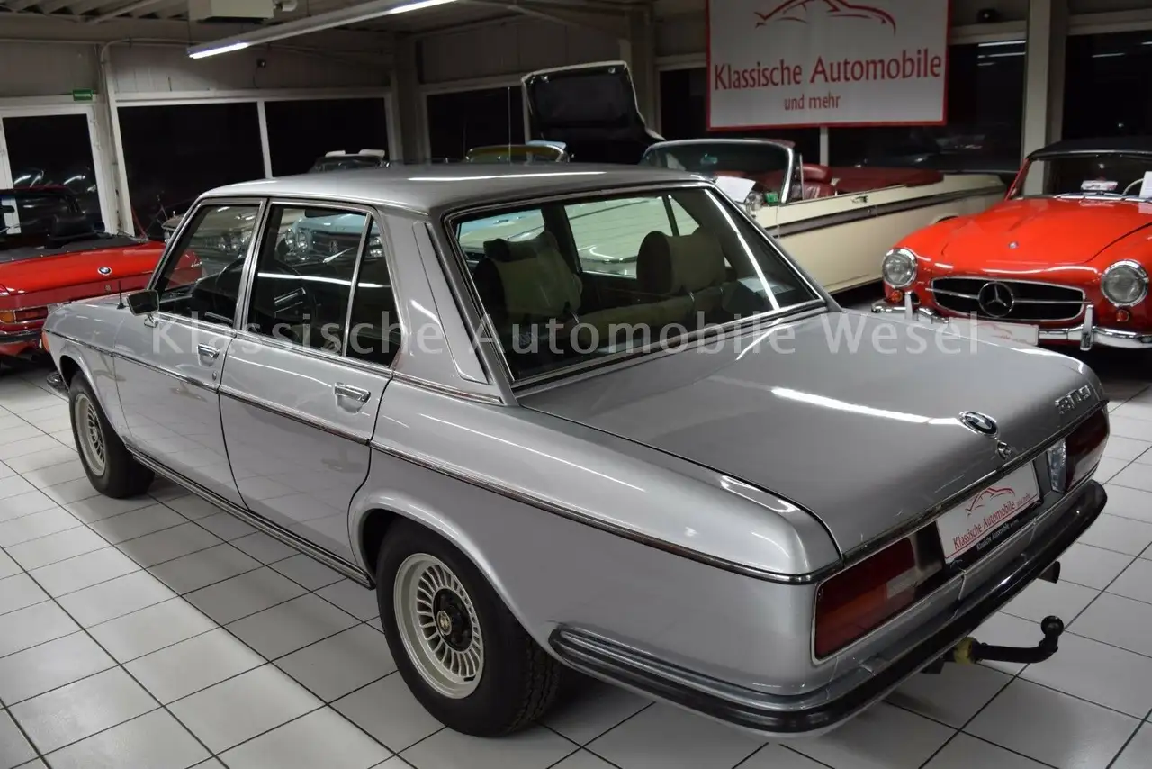 BMW 550 E3 3.0 Si im unrestaurierten Topzustand, foto 7