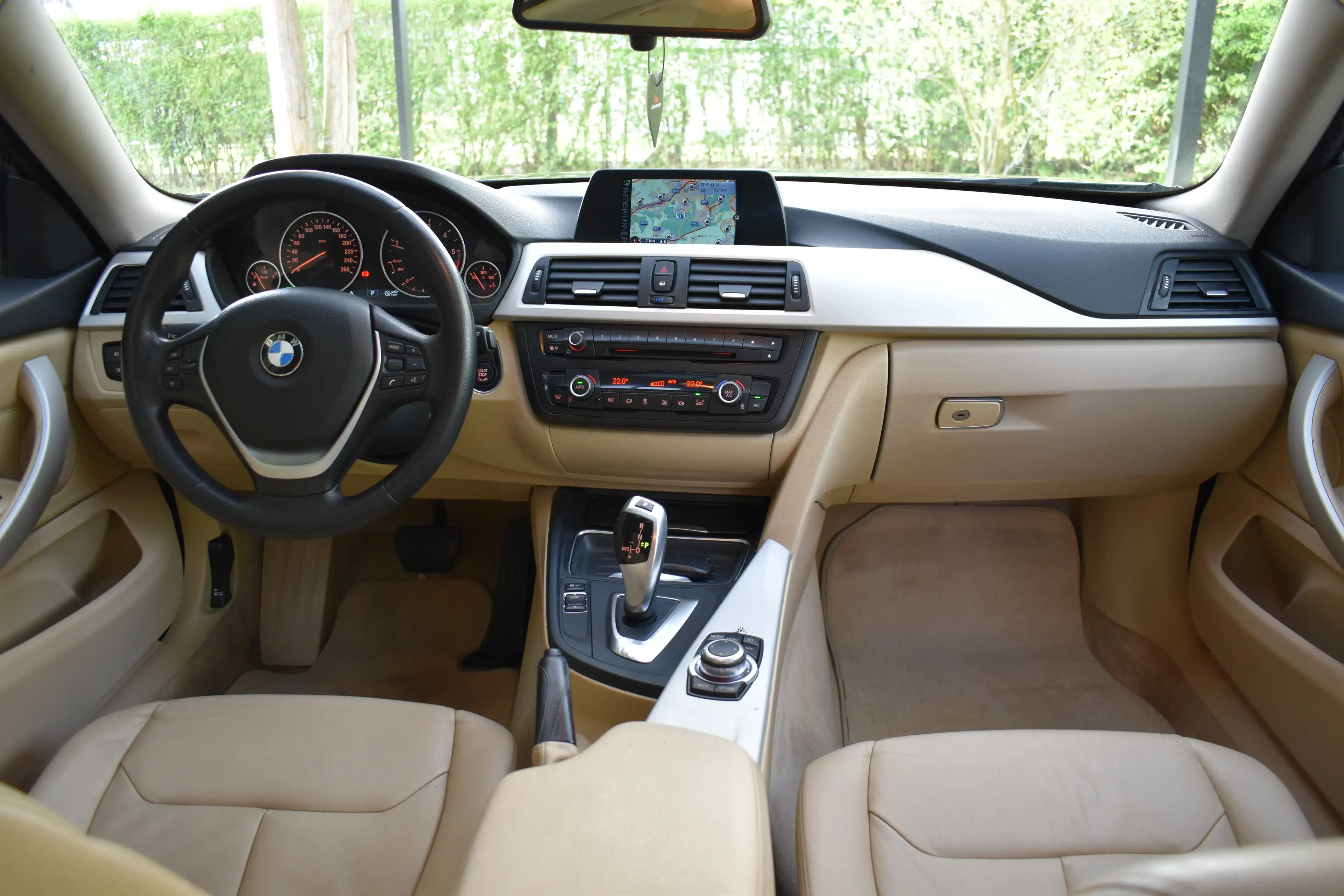 BMW 418 Gran Coupé 418 dA ** TOIT OUVRANT ** CUIR ** GPS ** — photo 9