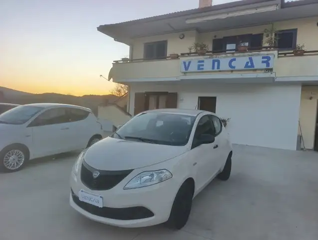 Lancia Ypsilon 1.3 mjt Silver s&s 95cv