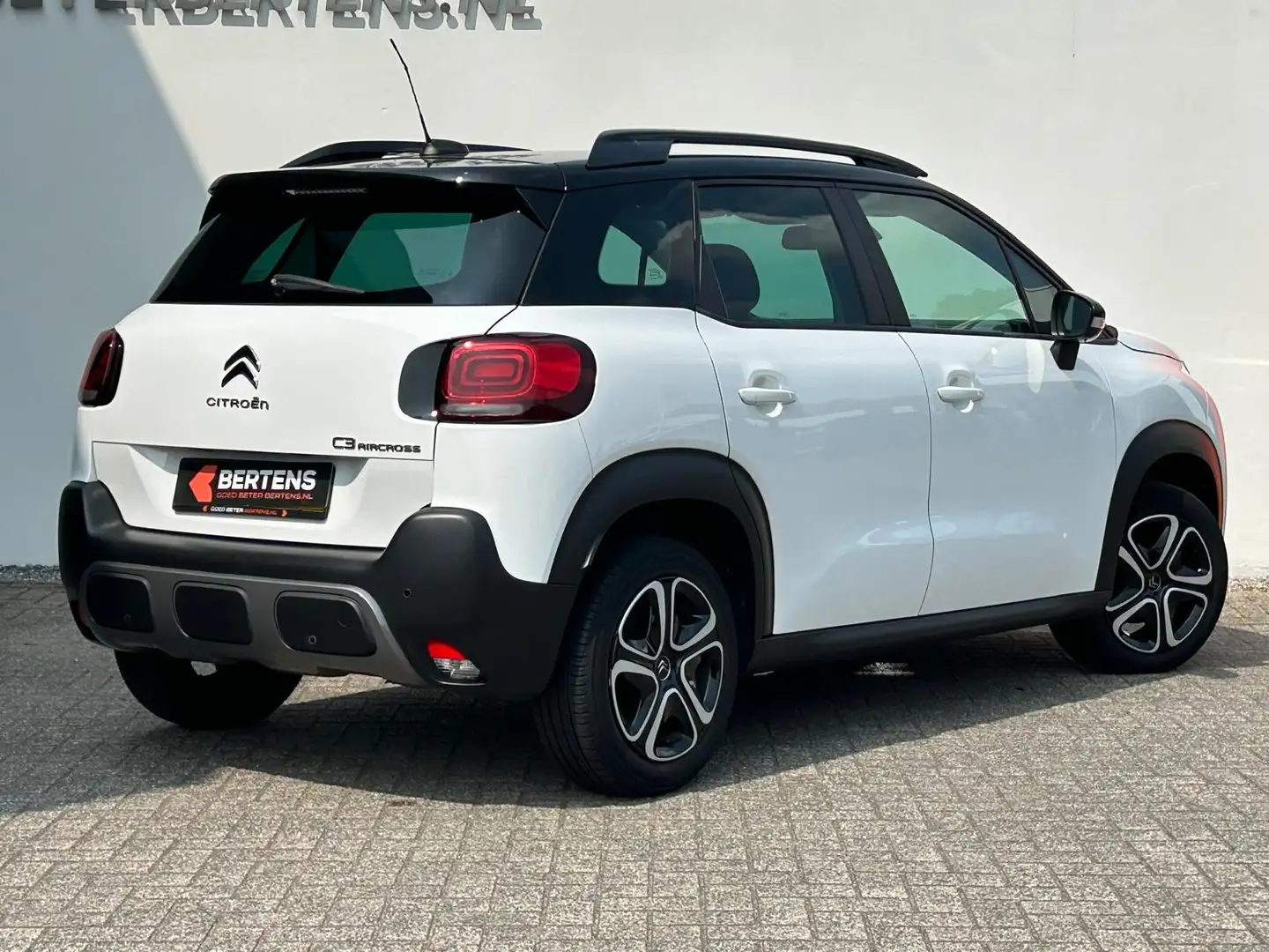 Citroen C3 Aircross 1.2 PT 110 Feel | Navi | Apple Carplay | Prijs is Wit - 2