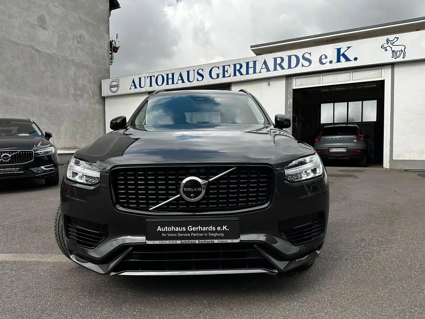 Volvo XC90 T8 Ultra Dark Plug-In AWD,LUFT,Massage,360° Grau - 2
