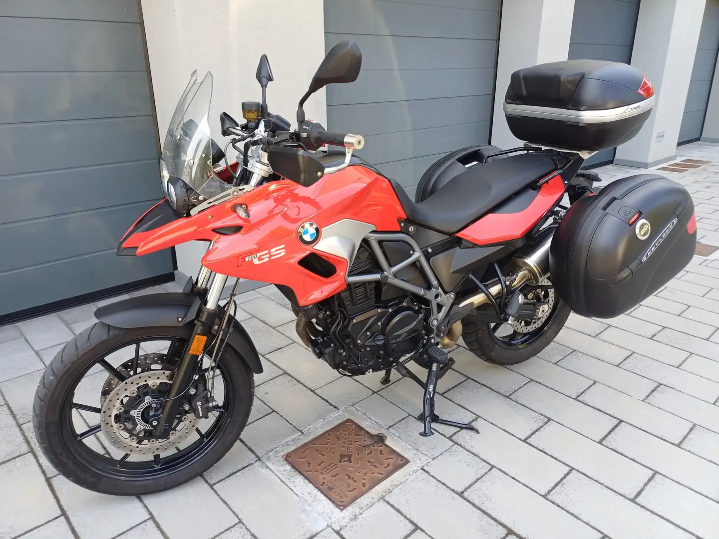 BMW F 700 GS Piros - 1