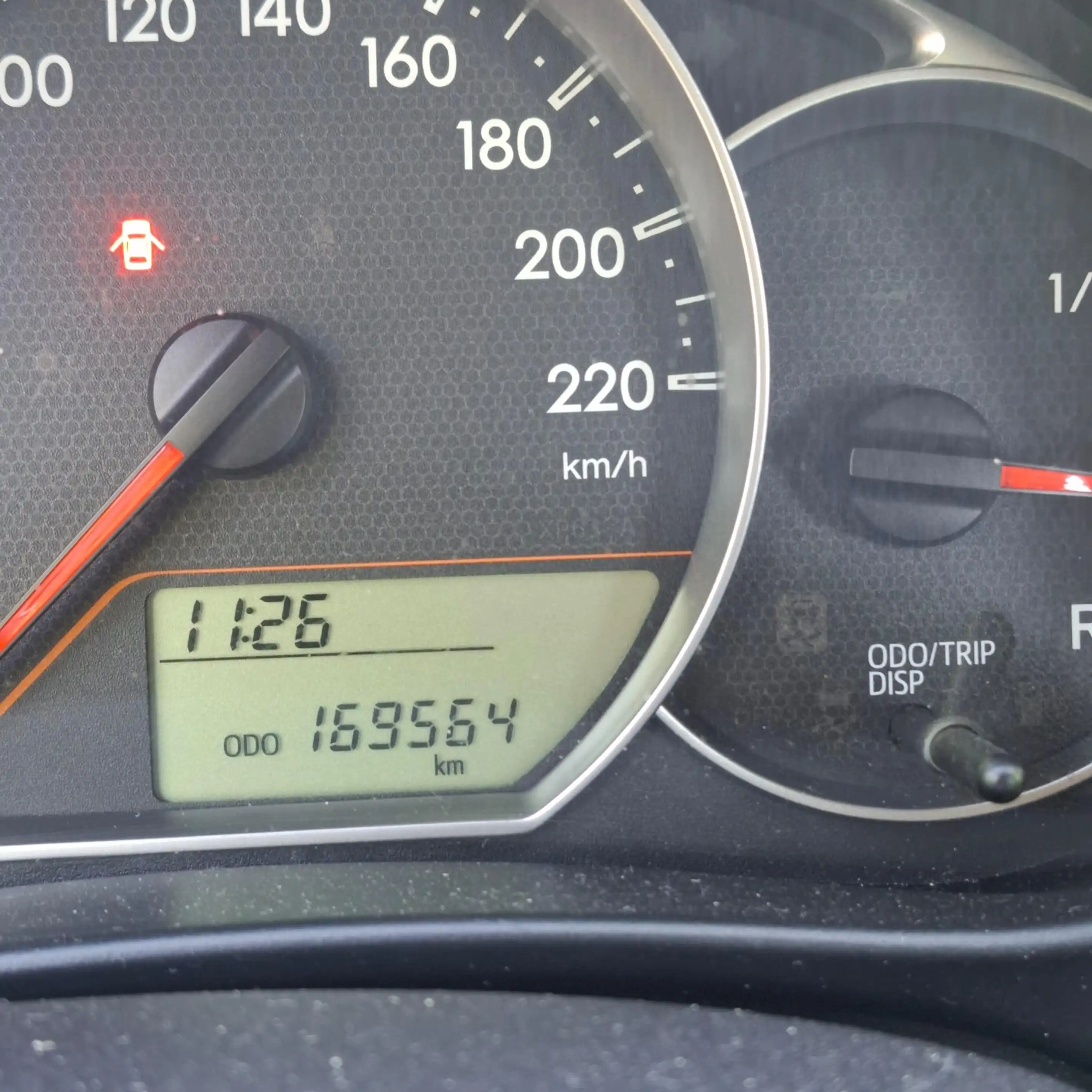 Toyota Verso-S 1.3 VVT-i Aspiration — photo 11