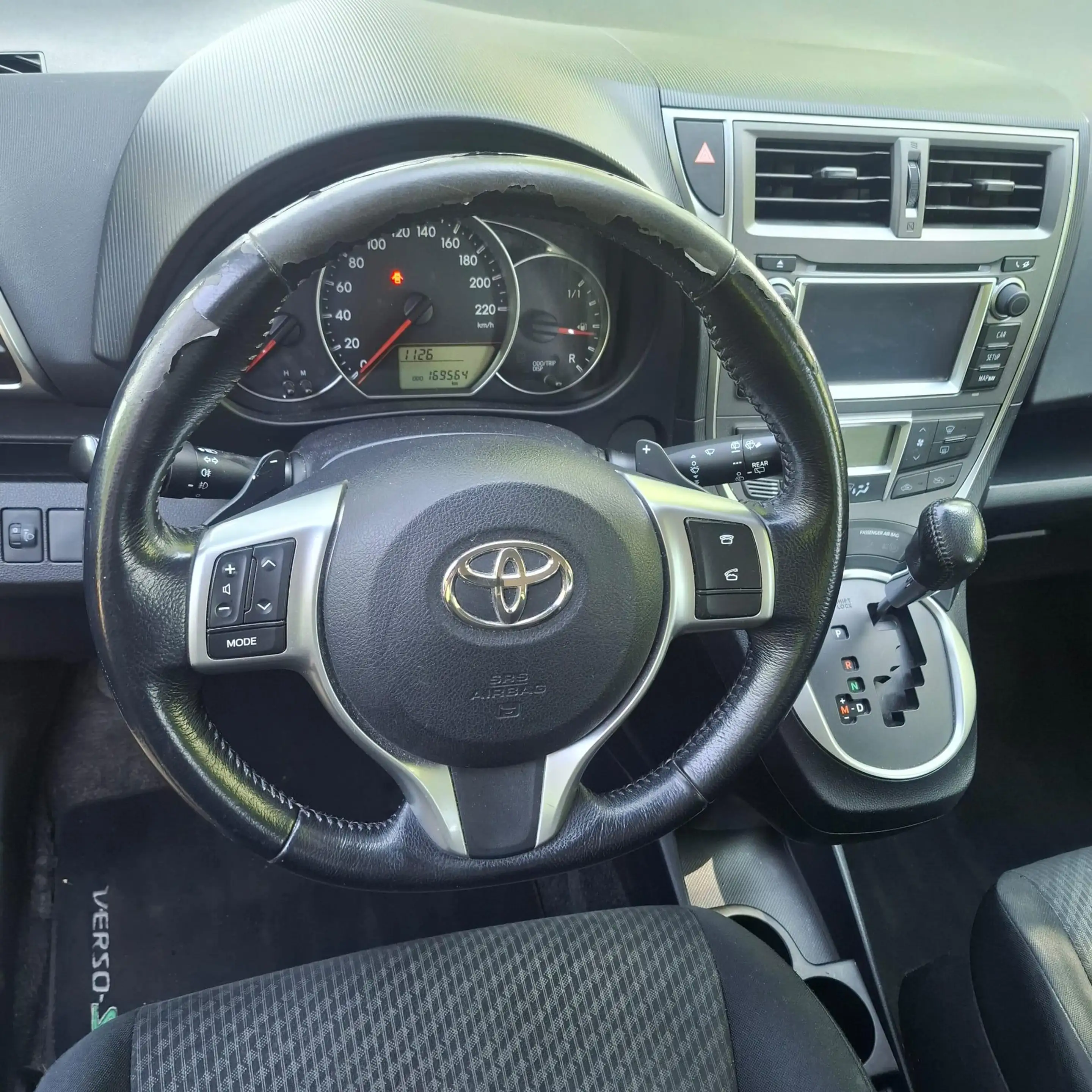 Toyota Verso-S 1.3 VVT-i Aspiration — photo 10